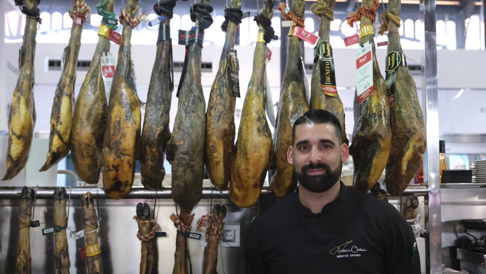 Restaurante Jamonería Antonio Ortuño, en el Mercado Central de Almería
