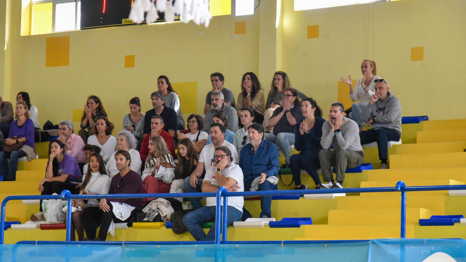 Las fotos de la ultima jornada del Andaluz infantil femenino de baloncesto en La Línea