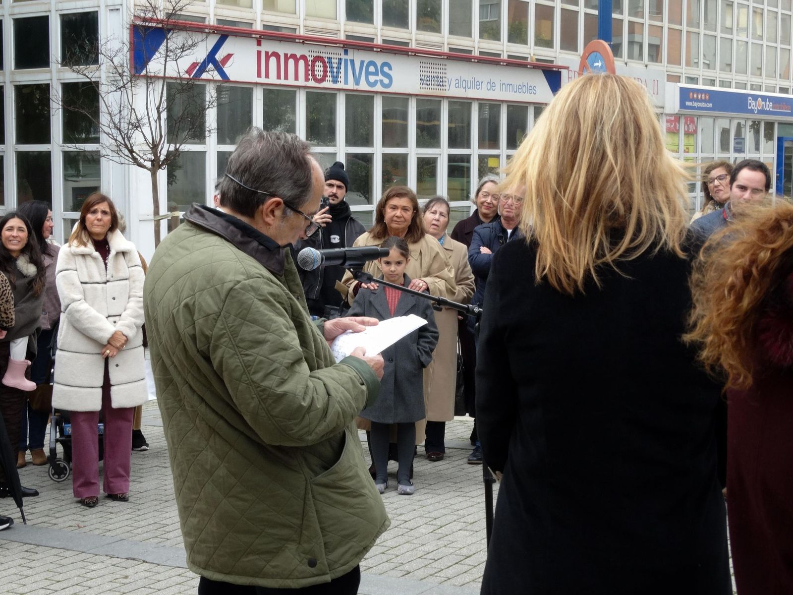 Fotografías de la rotulación del jardín Doctor Anselmo Botello