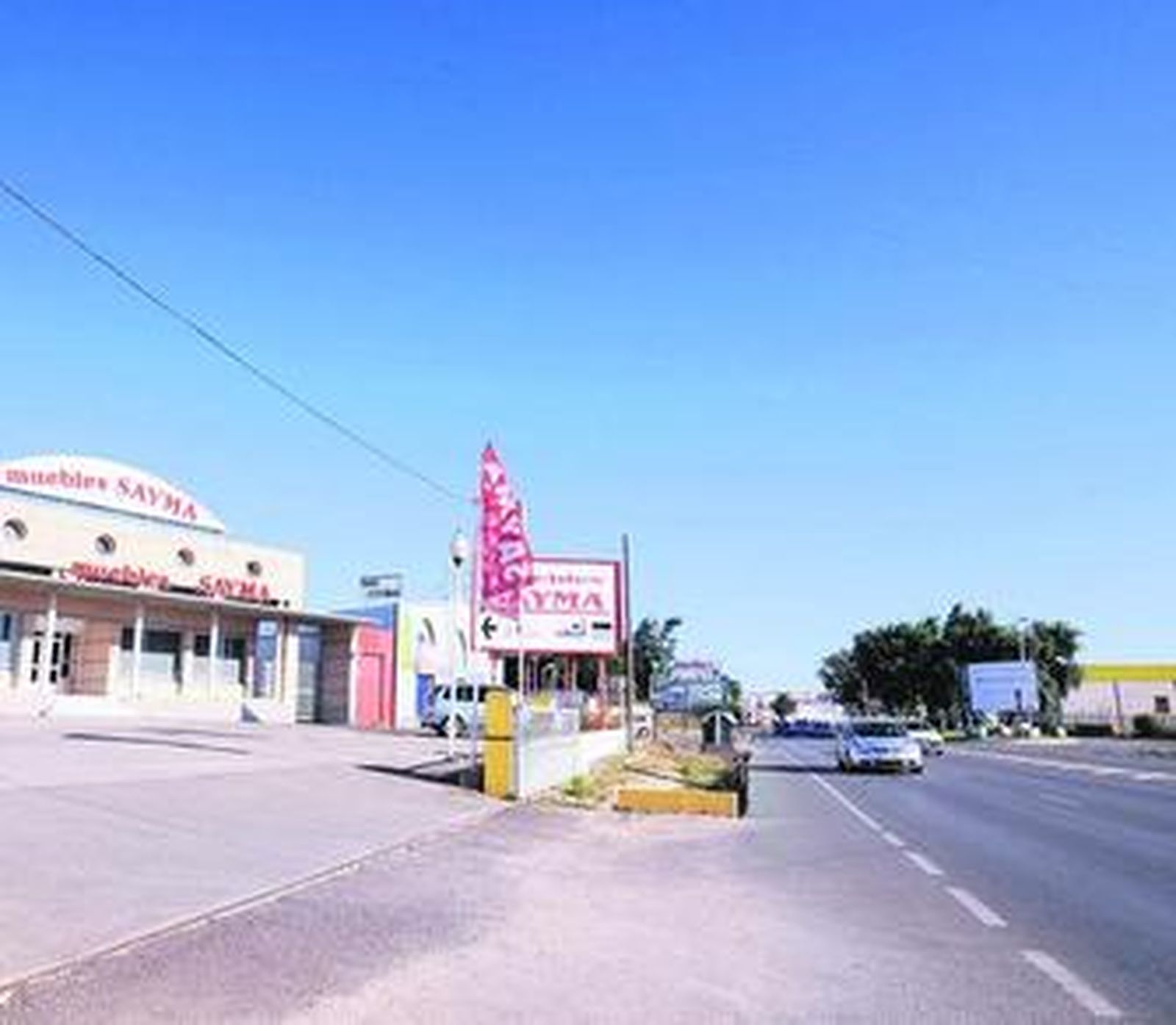 Comercios que se ubican en la AGB de la Avenida del Mueble.