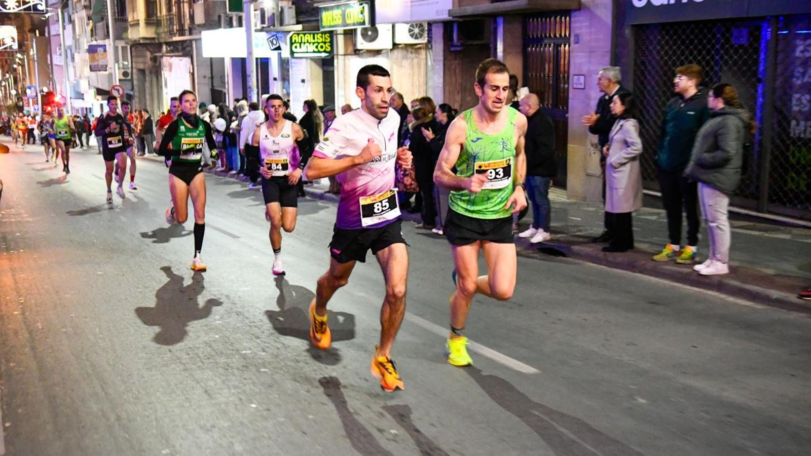 En imágenes: la élite del atletismo mundial despliega su calidad en la Carrera de San Antón de Jaén