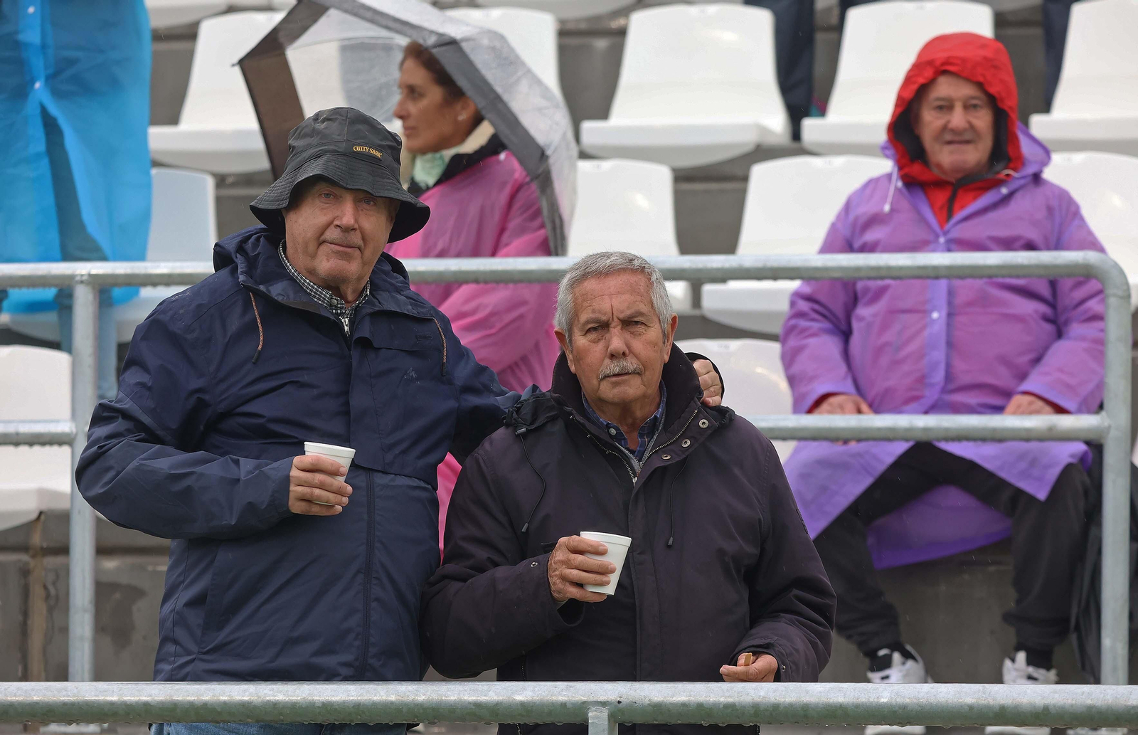 Búscate en el Ciudad de La Línea durante el Balona - Vélez de Segunda RFEF