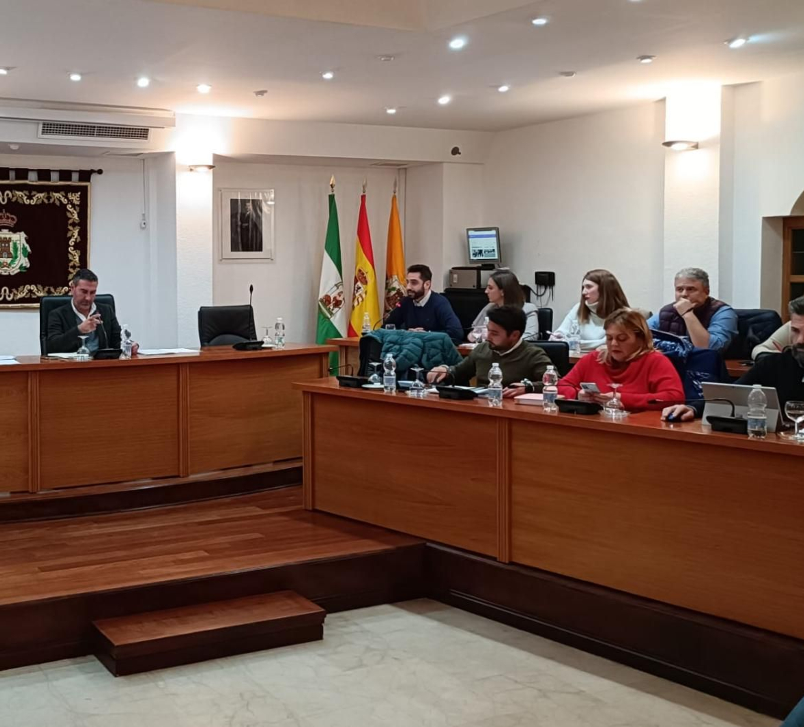 La bancada socialista en un Pleno de Los Barrios.