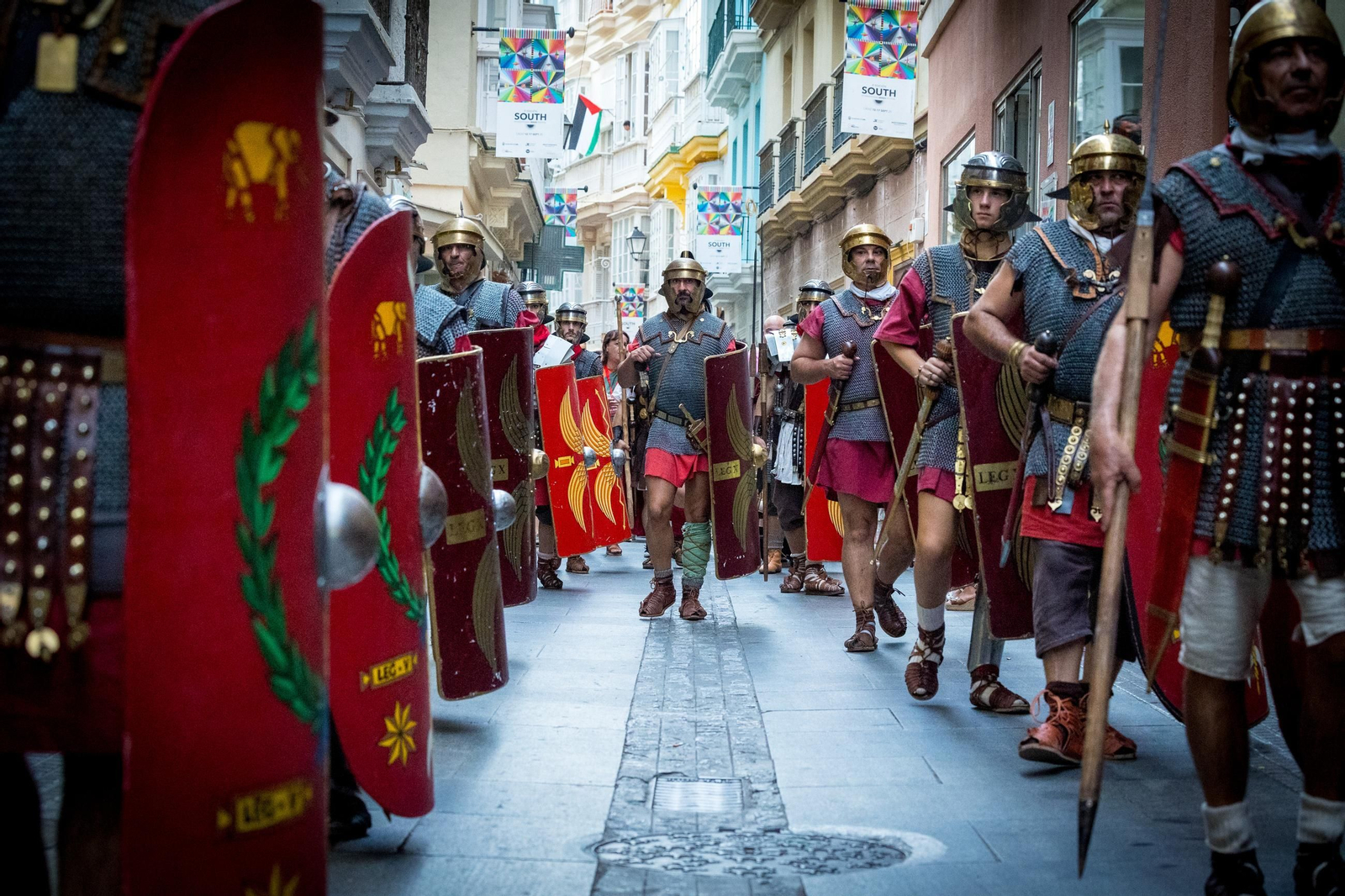 Las imágenes de la procesión del triunfo de Balbo el Menor en Cádiz Romana