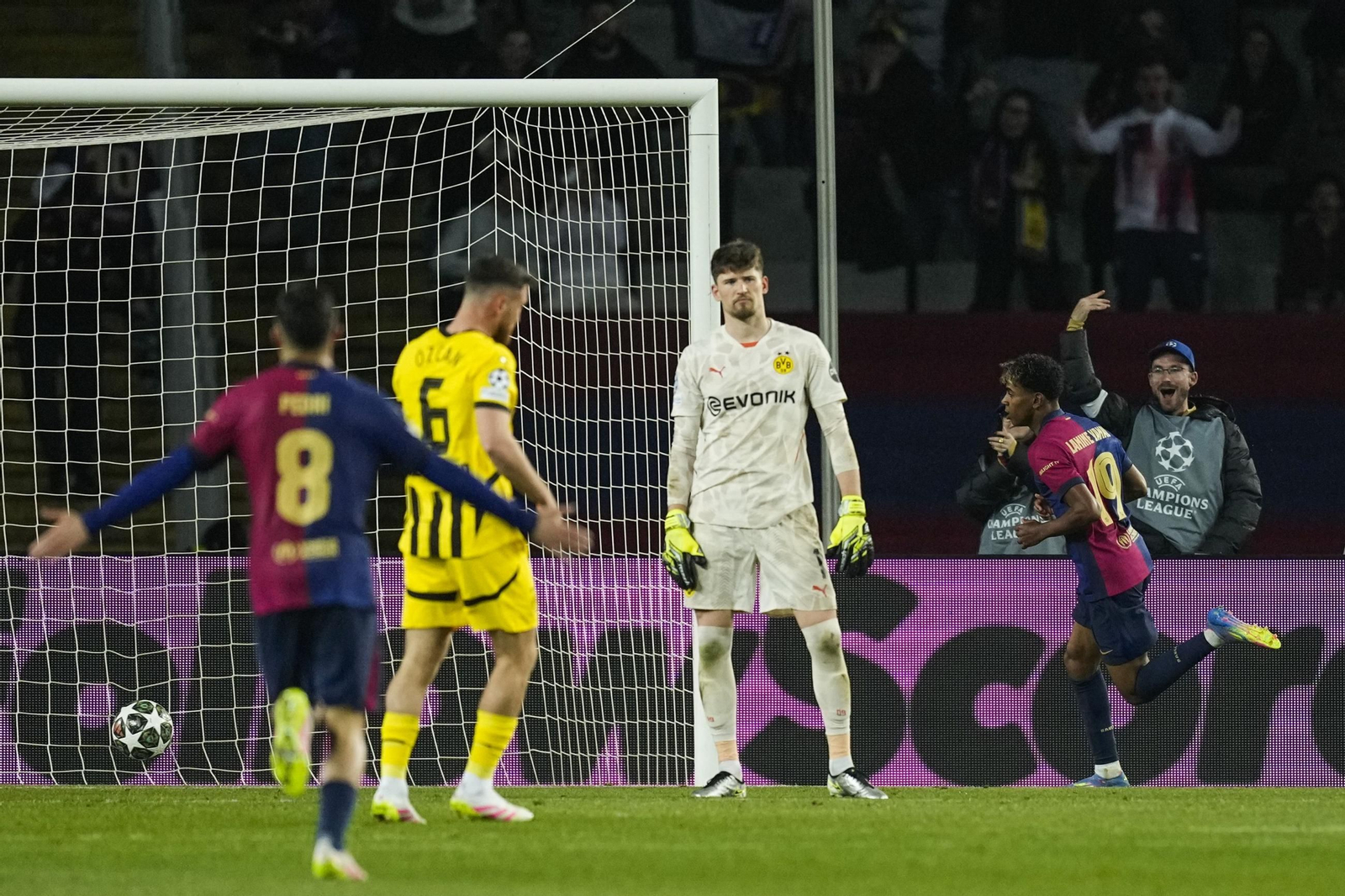 Las mejores fotos del Barcelona - Borussia Dortmund