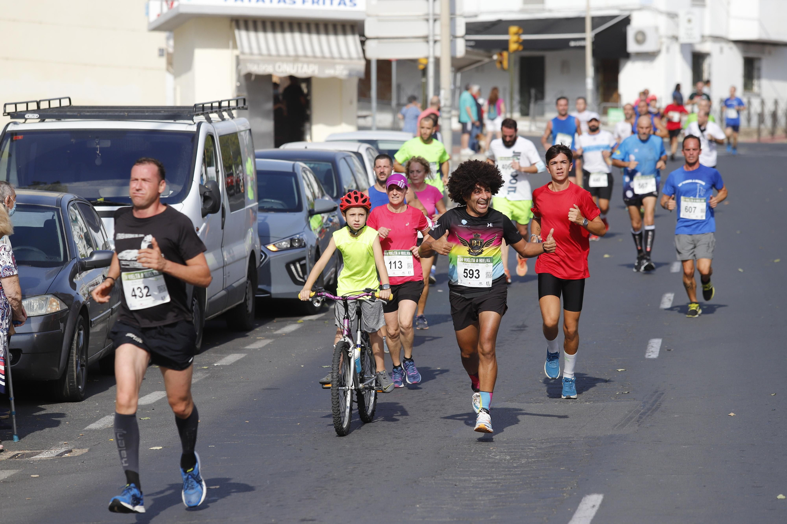Las imágenes de la vuelta a Huelva de atletismo