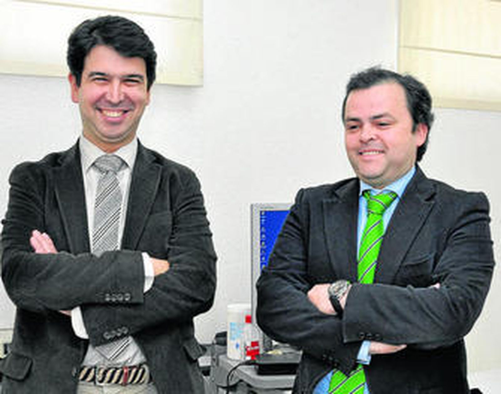 José Manuel Montero Elena y Juan Rodríguez Uranga, ayer en la Clínica Quirón Sagrado Corazón.