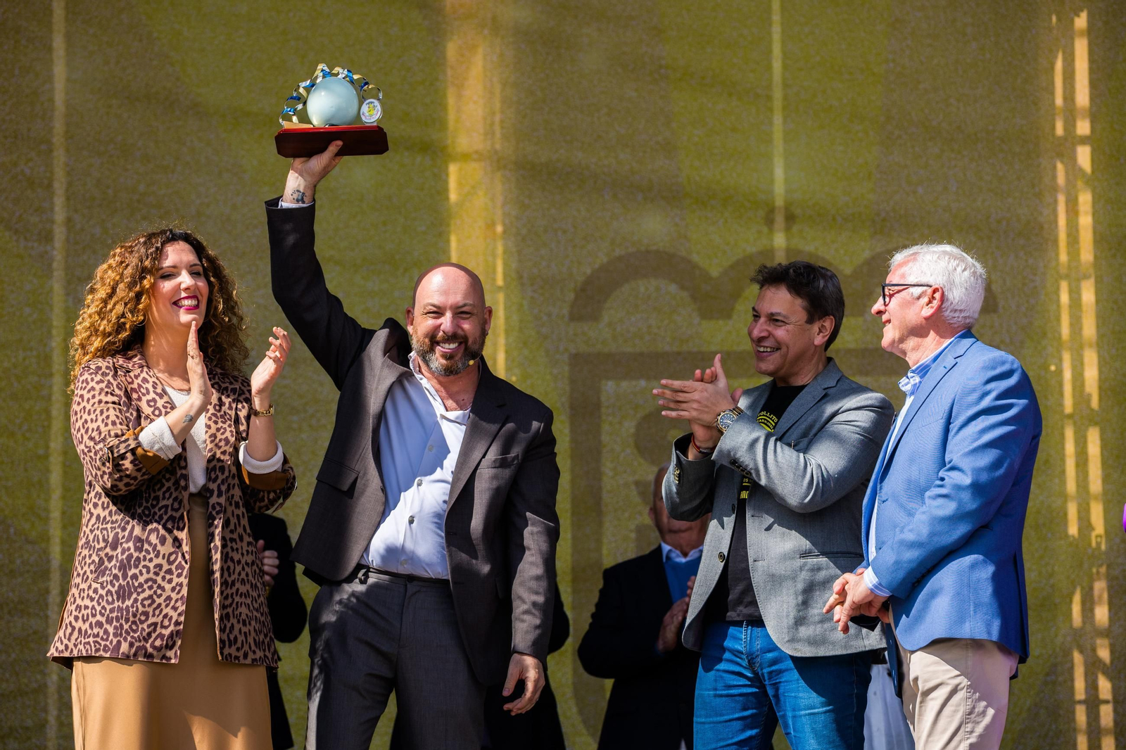 Así se ha estrenado la Plaza del Carnaval en San Fernando