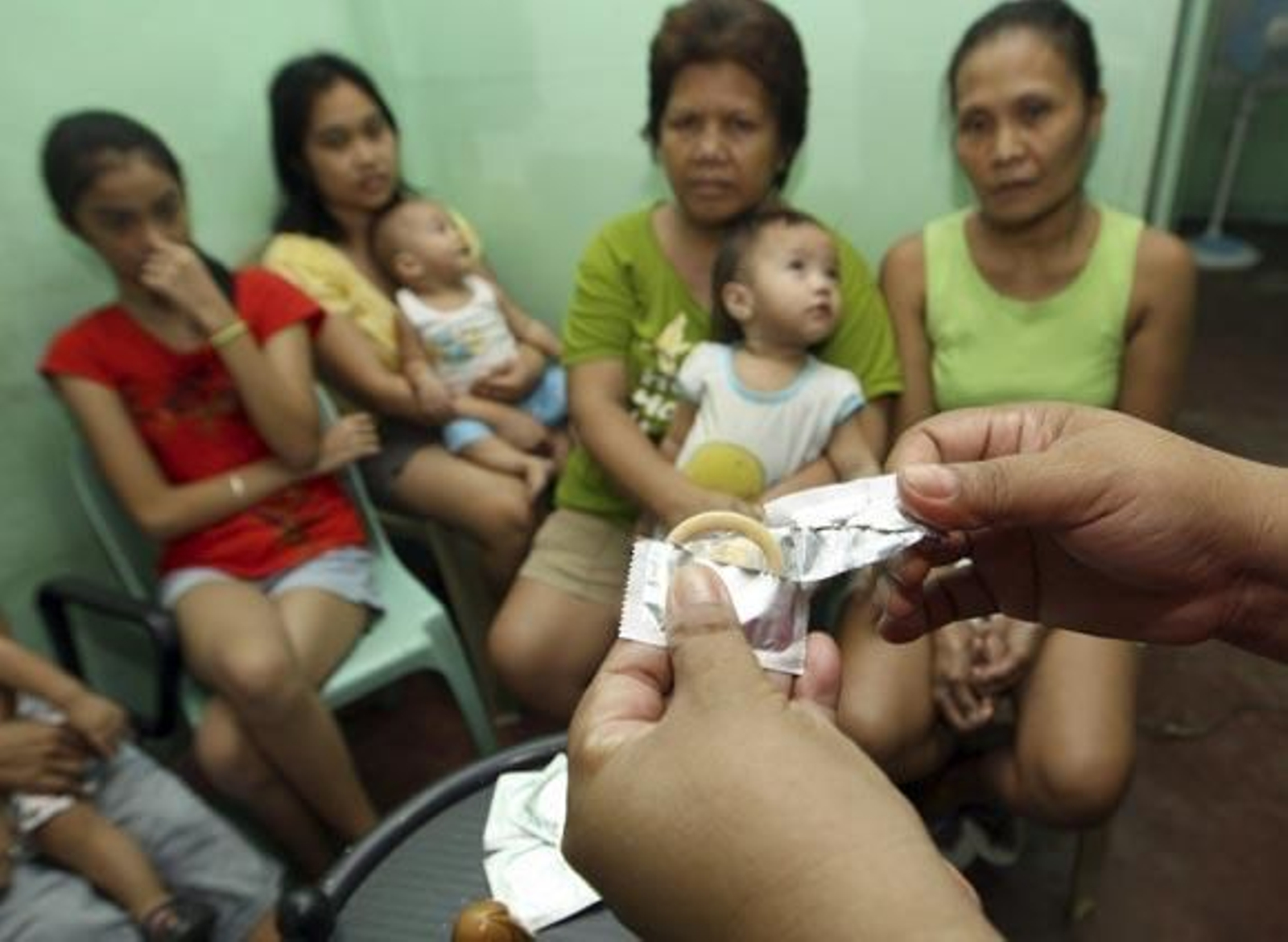 La OMS aplaude la nueva postura del Papa sobre el uso del preservativo