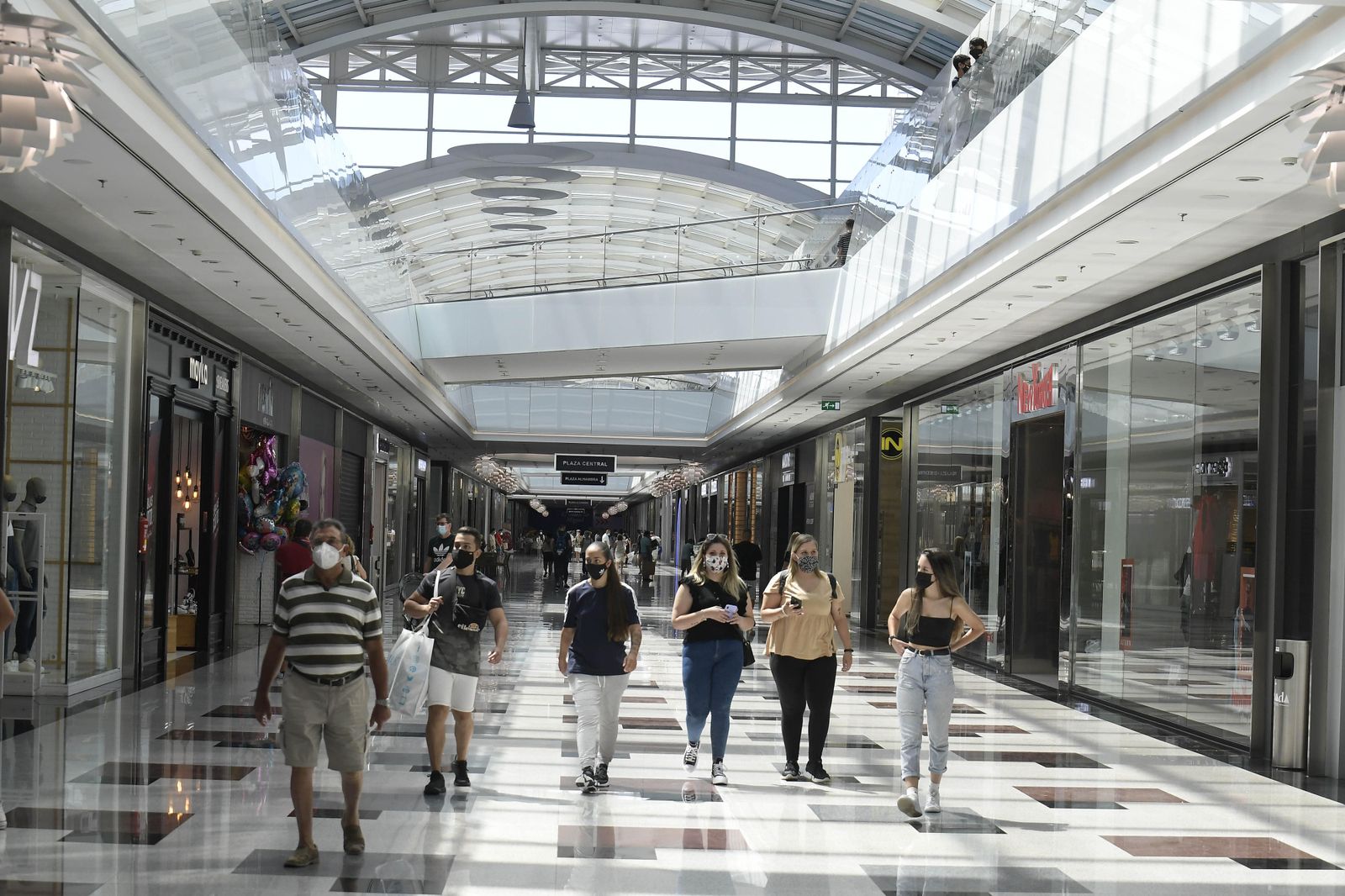 Imagen de archivo del Centro Comercial Nevada.