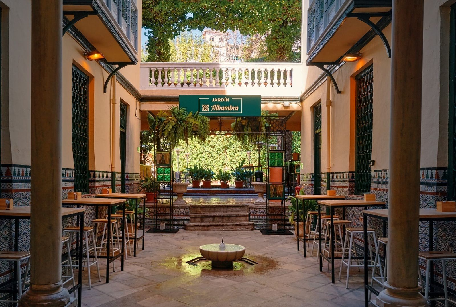 Recta final del Jardín Alhambra: aprovecha los últimos 10 días de su tardeo cervecero