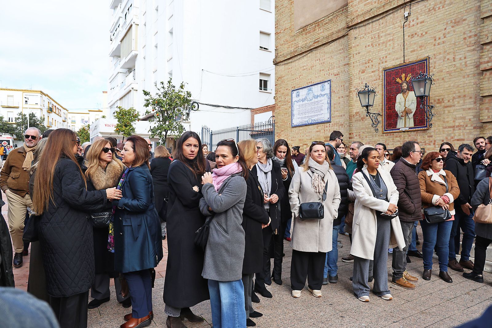 Las fotografías del emotivo adiós a Natividad de la Torre, la abuela onubense fallecida en Adamuz