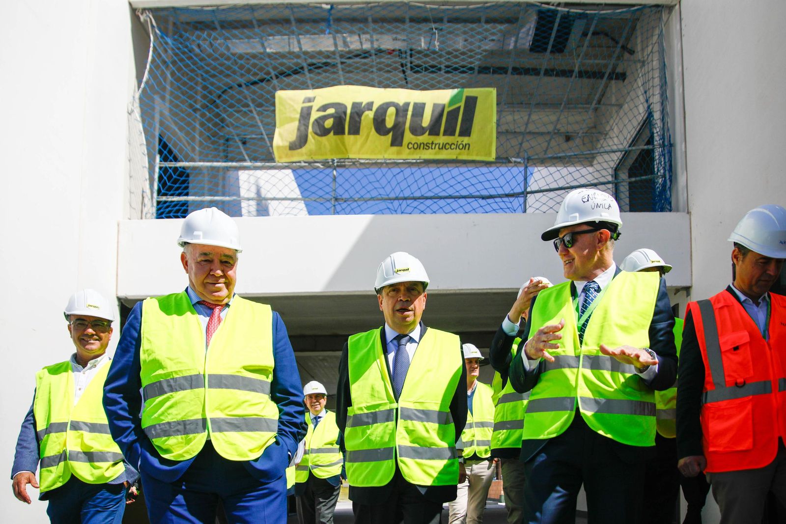 Luis Planas en una visita a la cooperativa Única