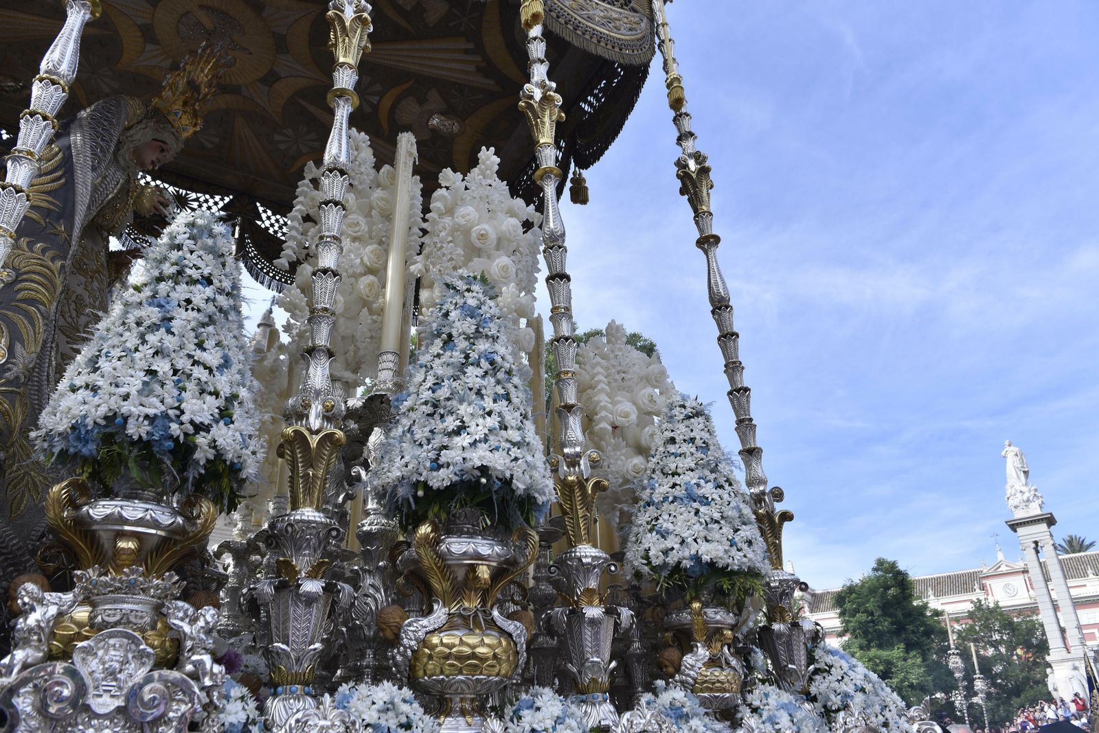 El regreso de la Virgen de los Ángeles tras su coronación, en imágenes