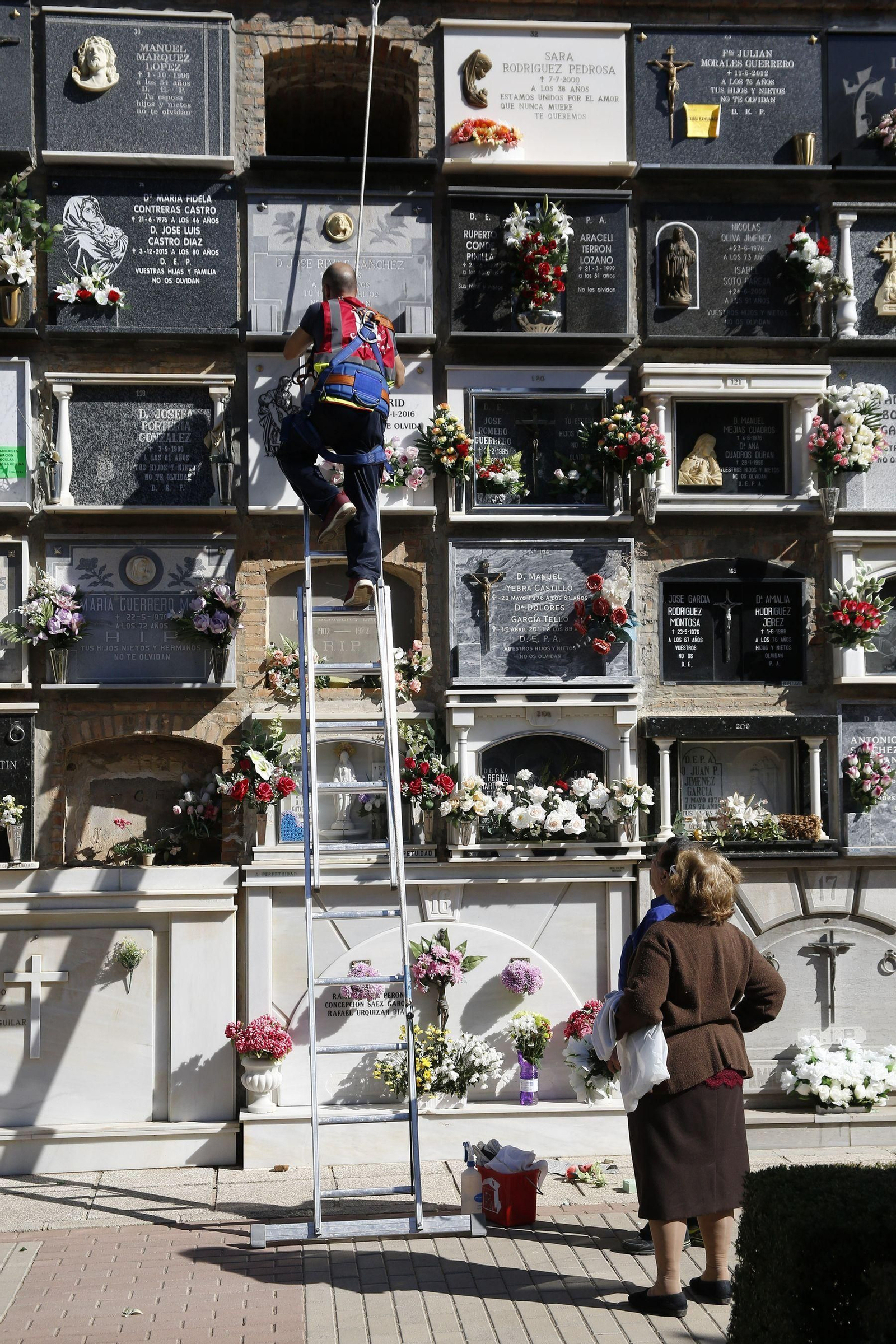 Las unidades de enterramiento tienen su tasa de mantenimiento.