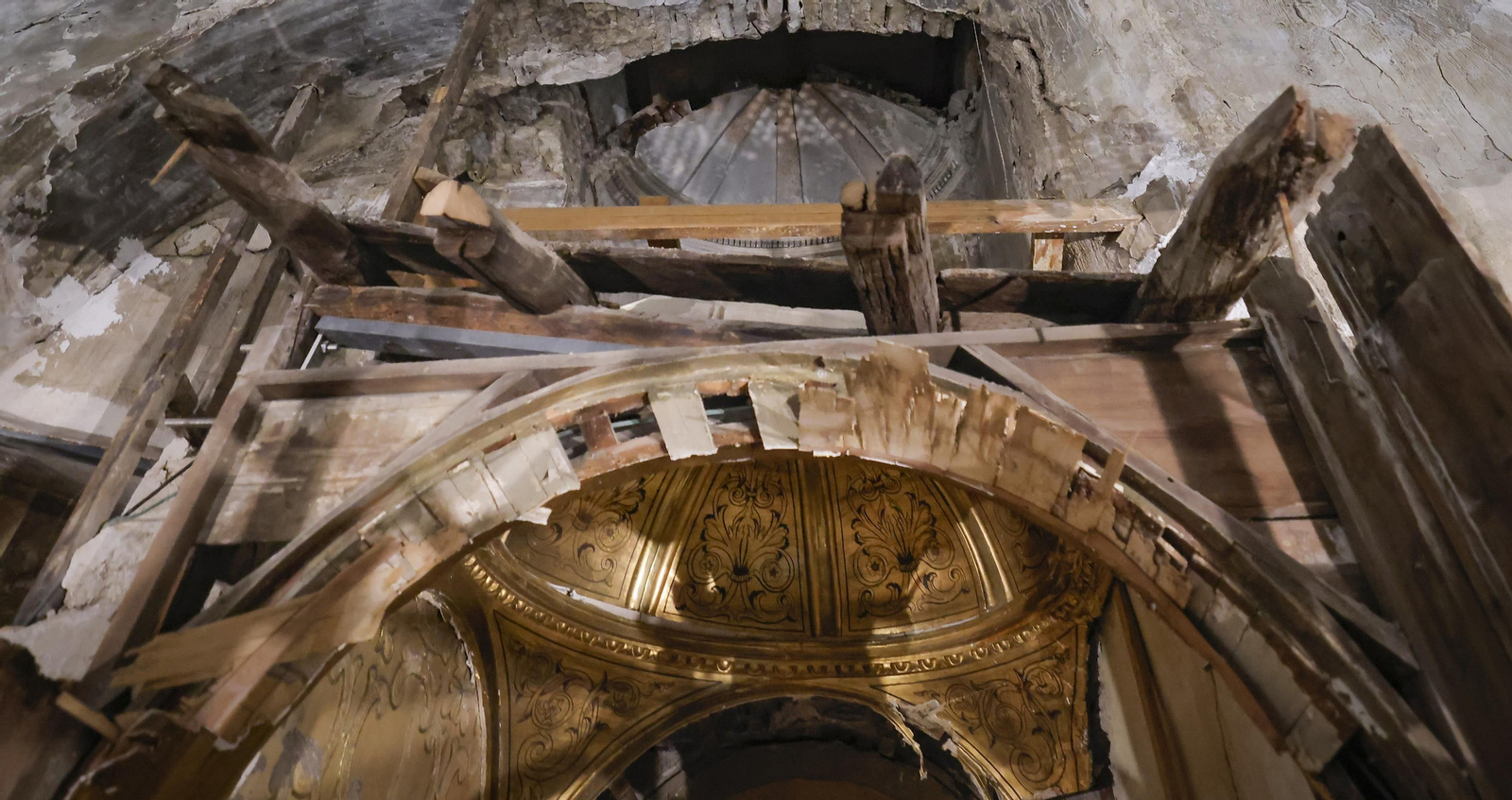 Las fotos de la restauración del retablo mayor de Santa María la Blanca