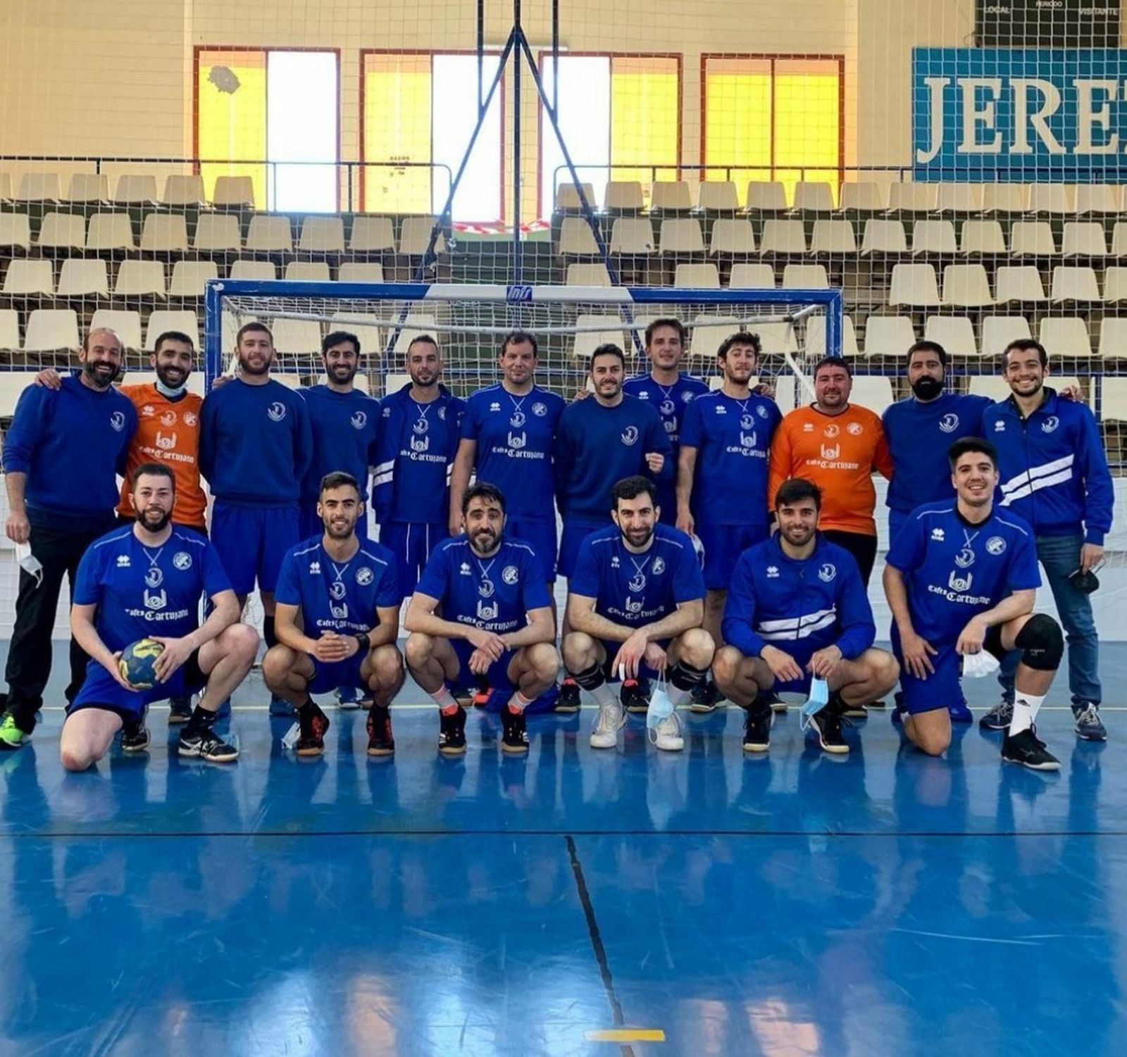 El Café Cartujano realizó un buen partido y derrotó el San Fernando en el Ruiz-Mateos.