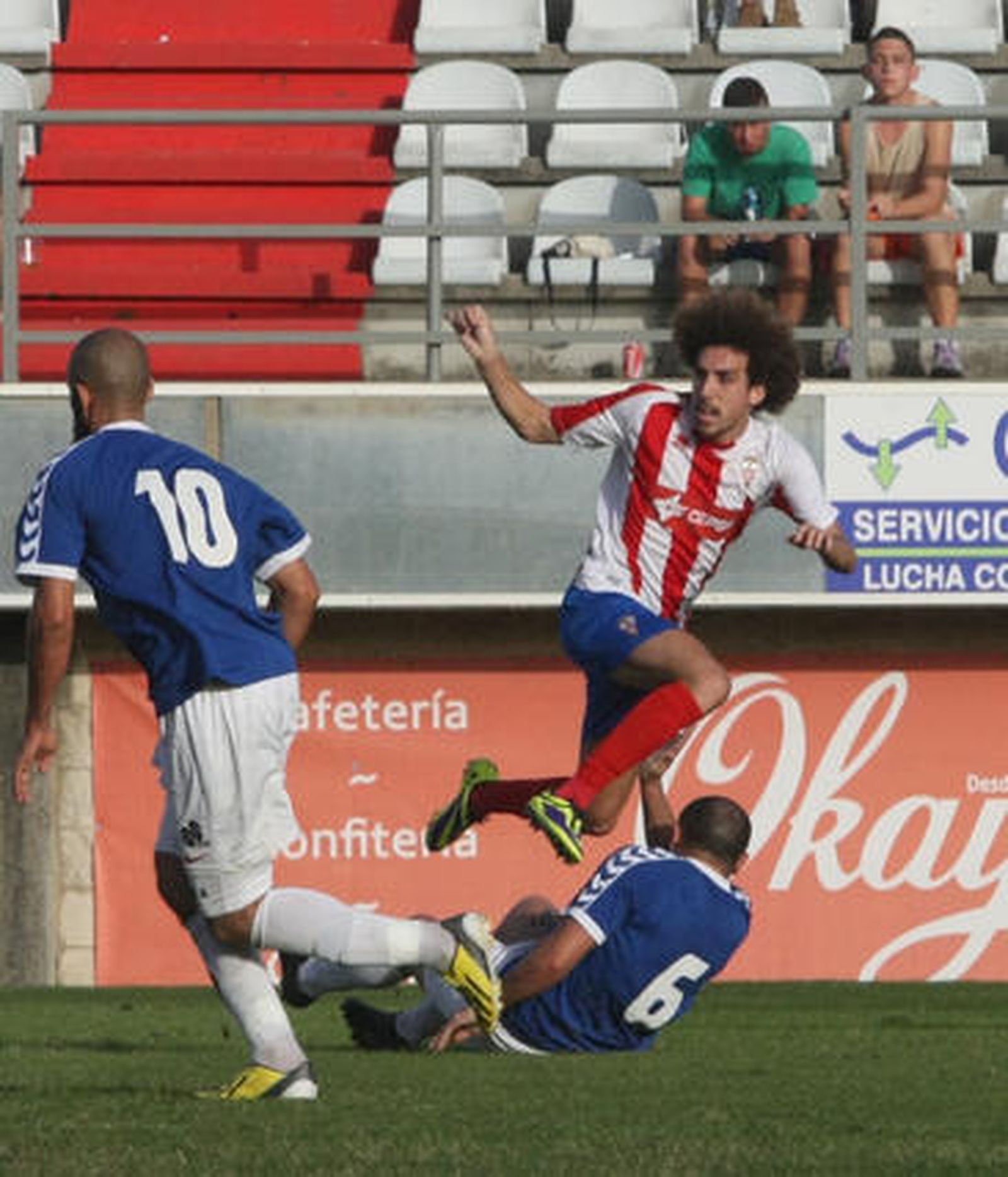 Imágenes del Algeciras-Ceuta