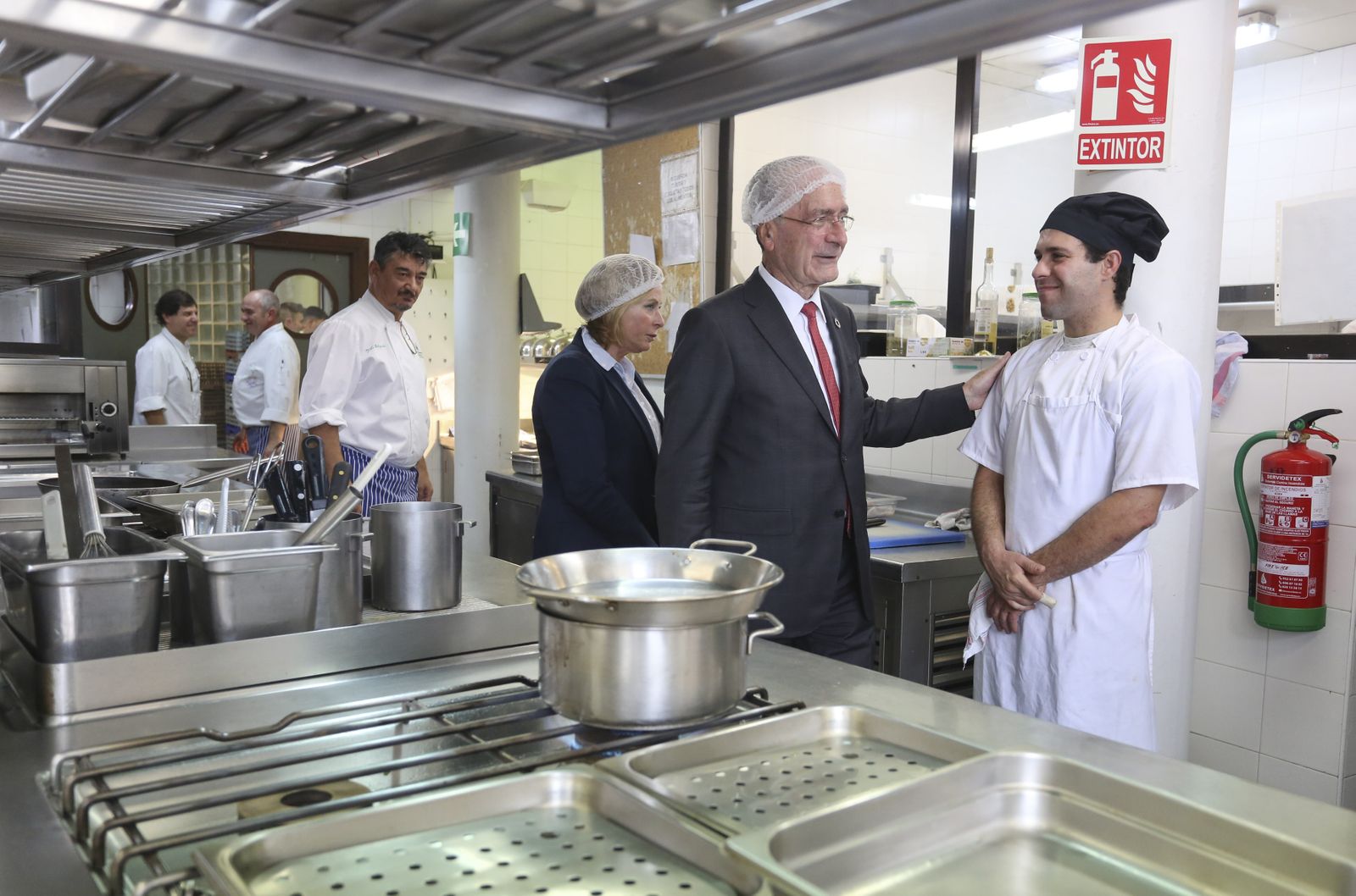 Fotos de alumnos en el restaurante de La Cónsula