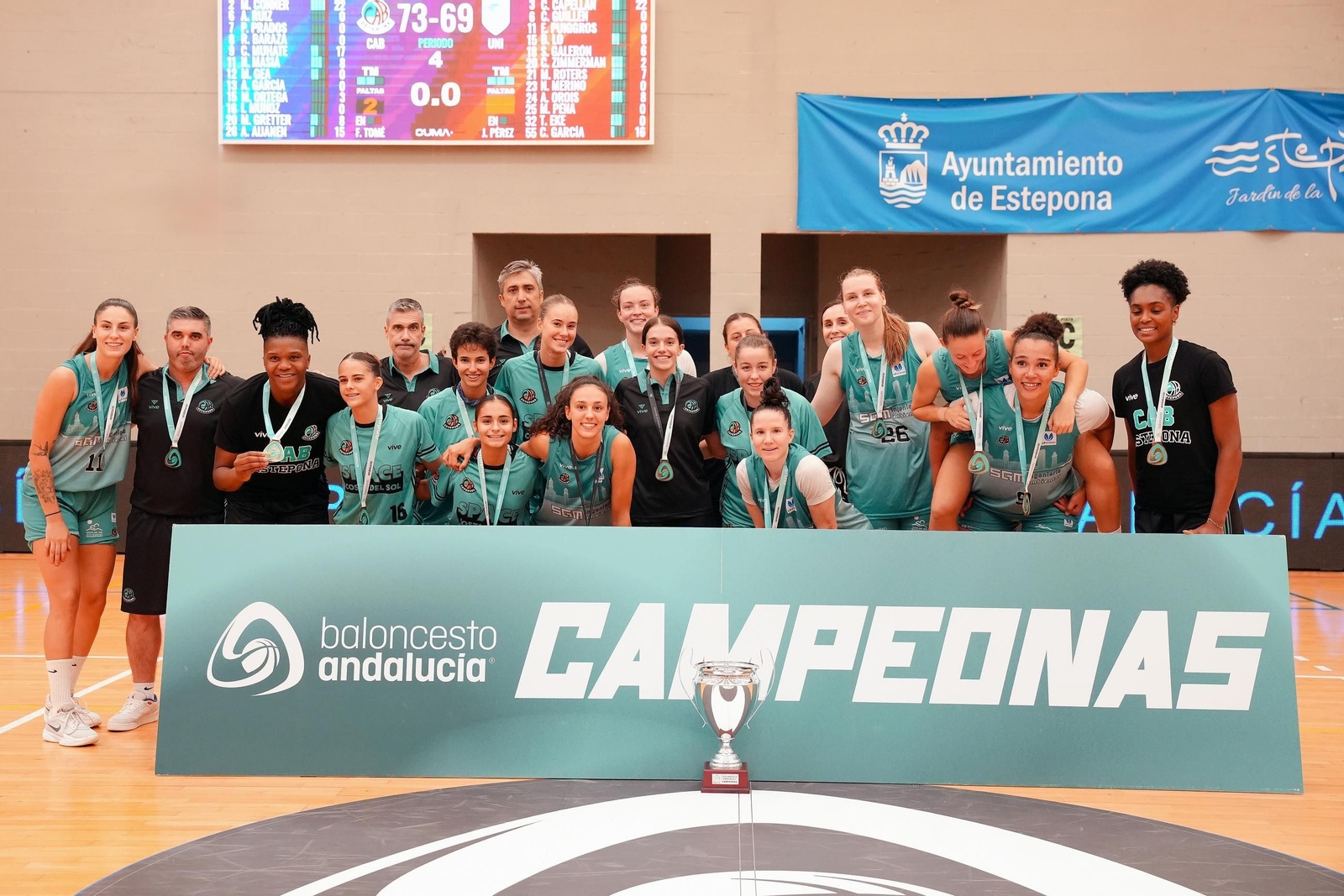 Remontada del CAB Estepona ante el Unicaja Mijas para ganar la Copa Andalucía (73-69)