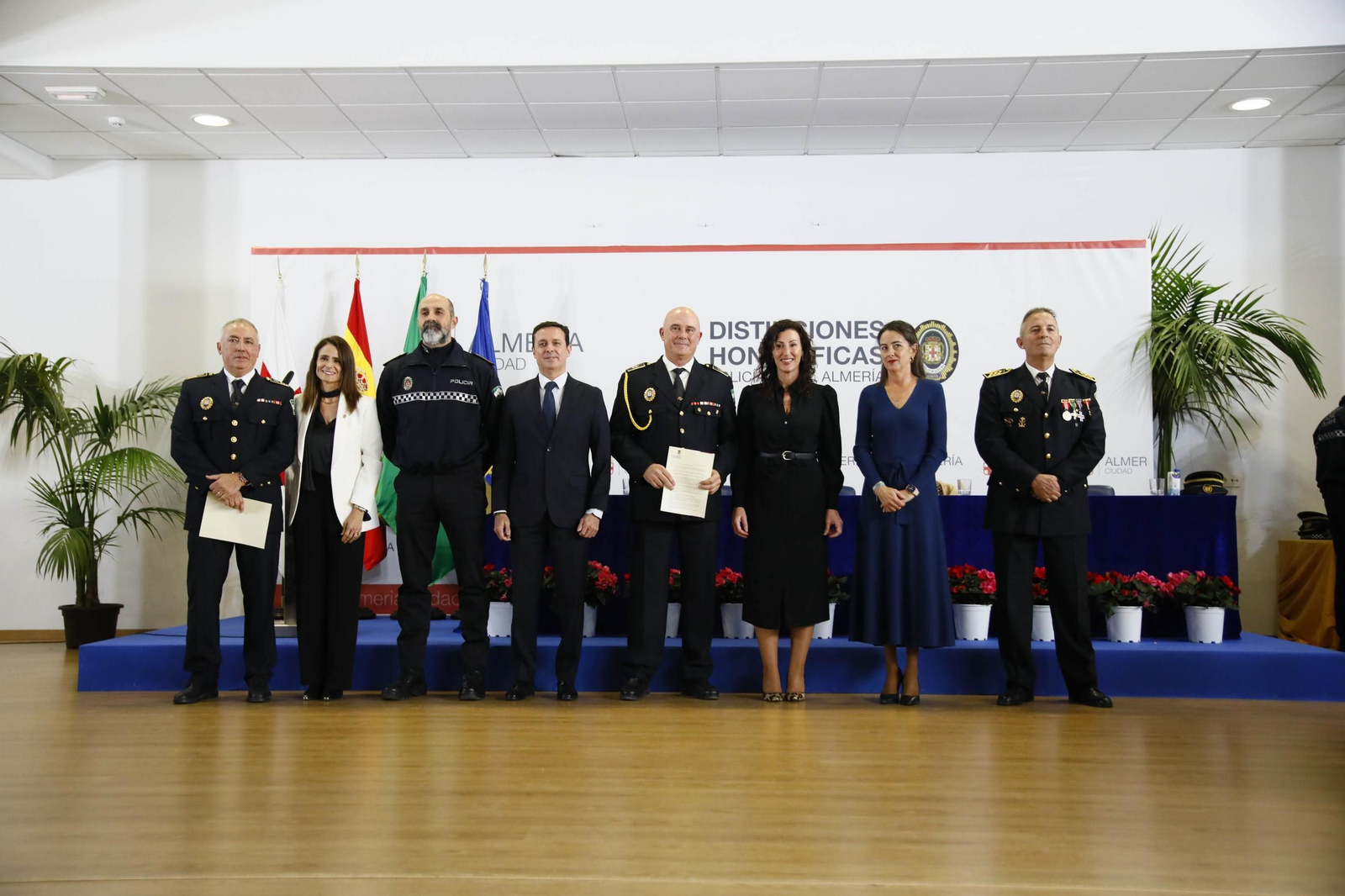 Las imágenes del acto institucional de la Policía Local de Almería con motivo de la festividad de su patrón, San Esteban