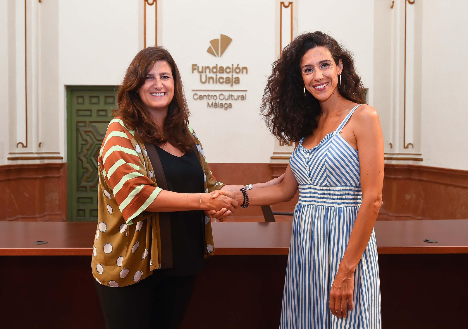 La responsable de Solidaridad e Investigación de la Fundación Unicaja, Ana Cabrera, y la presidenta de Beyond Suncare, Mafalda Soto