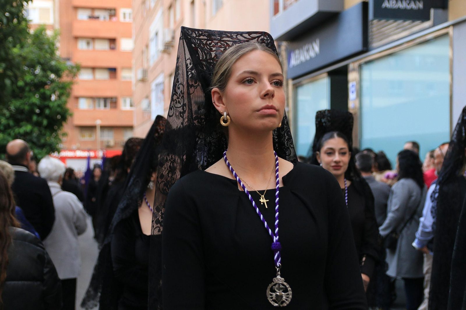 La procesión de Las Angustias, en imágenes