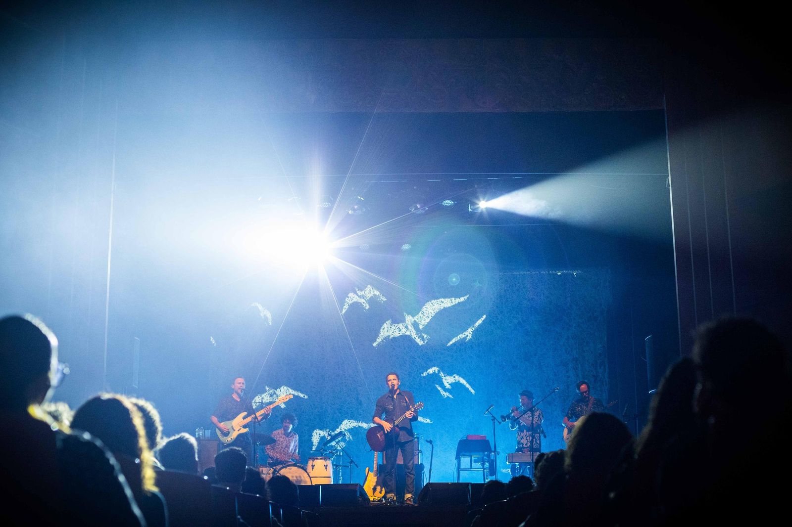 Espectacular concierto de Depedro en el Teatro de las Cortes de San Fernando