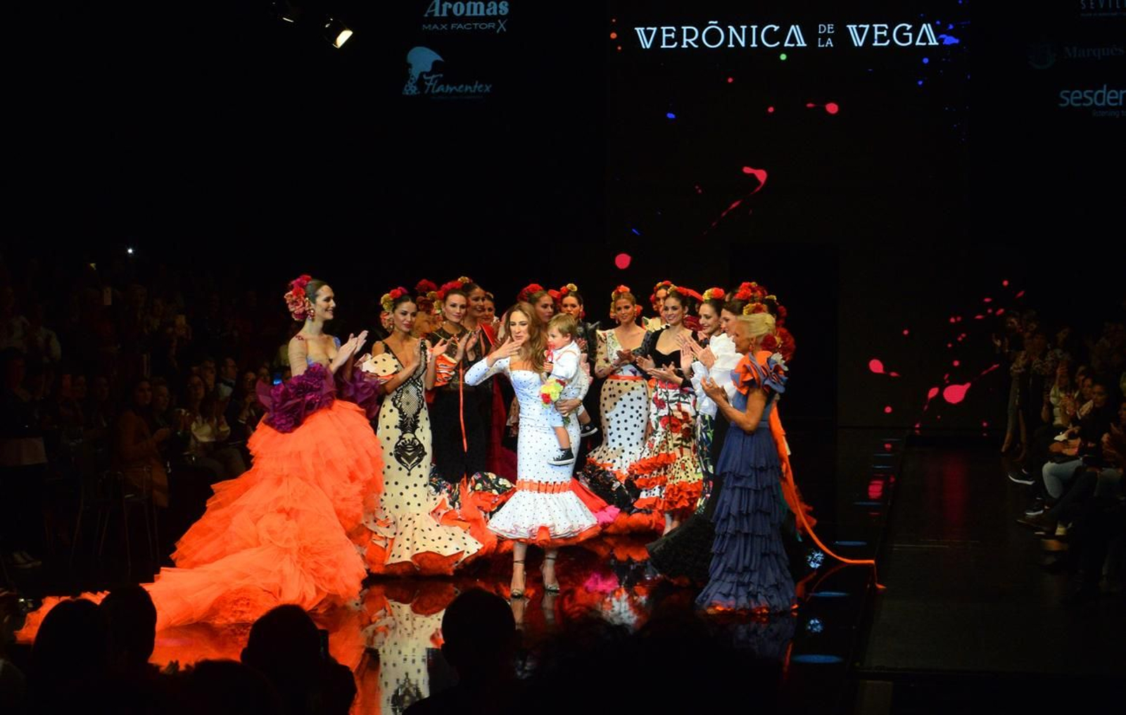 Desfile de Verónica de la Vega en el SIMOF 2019