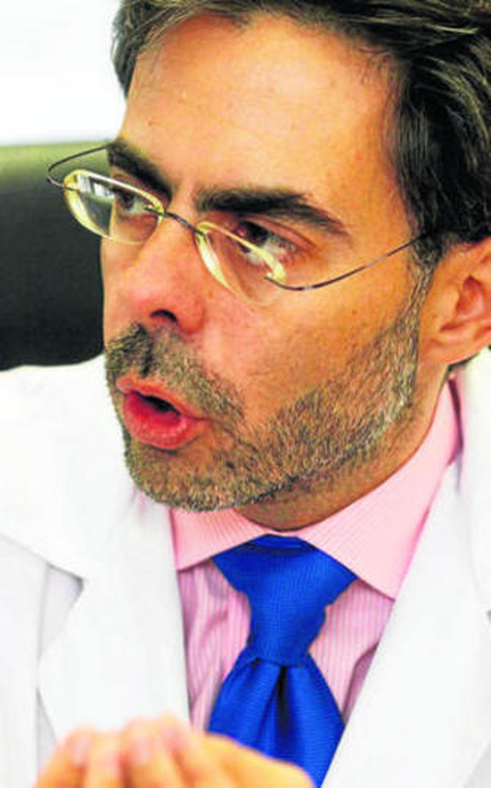 Tomás Urda, gerente del Clínico, se presentó ayer a la prensa.