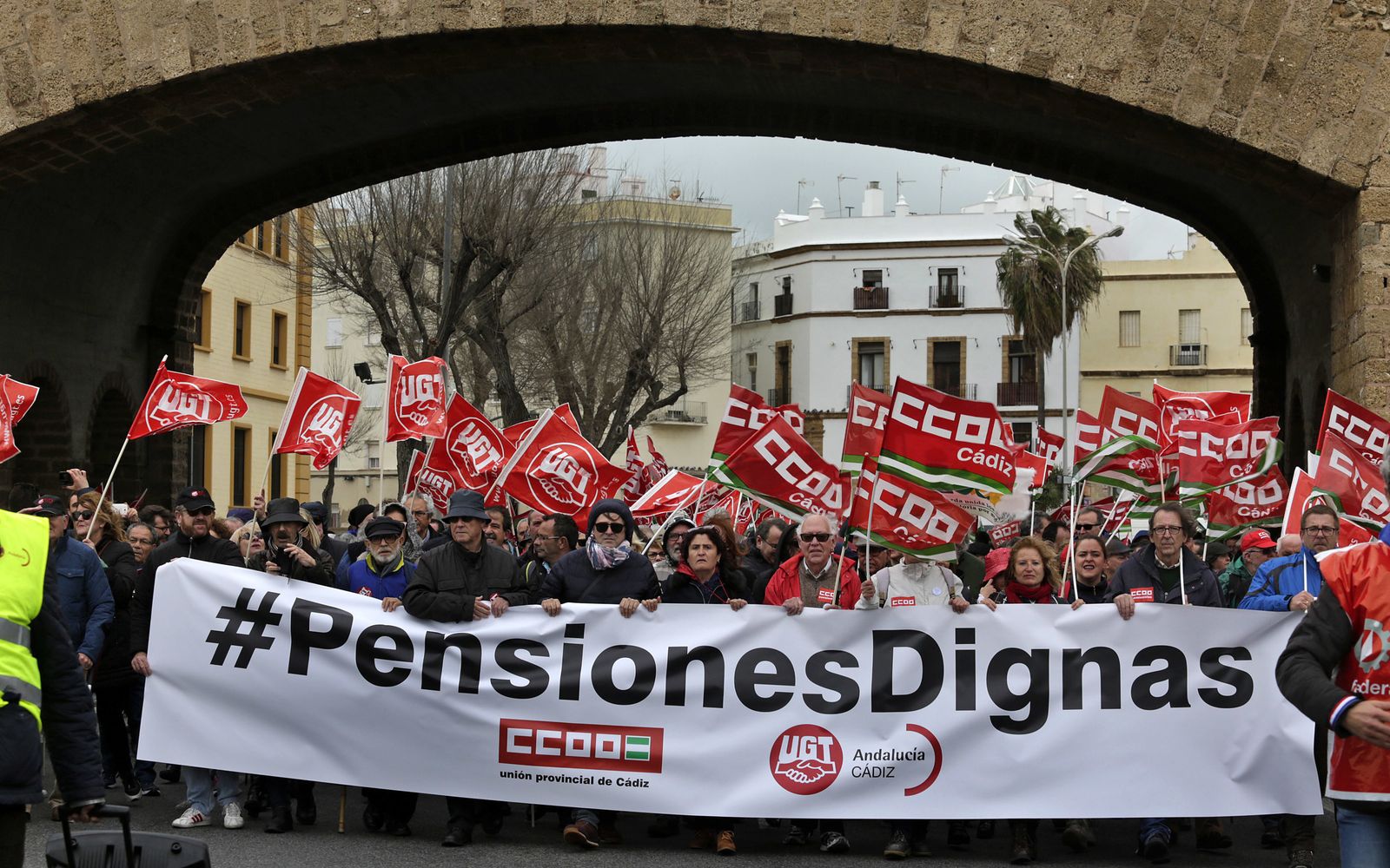 Las imágenes de la manifestación por las pensiones dignas en Cádiz