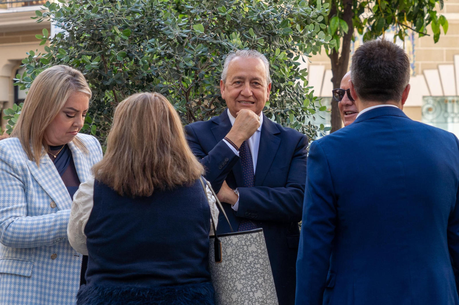 Imágenes del ambiente en el Pregón de la Semana Santa de Huelva 2025