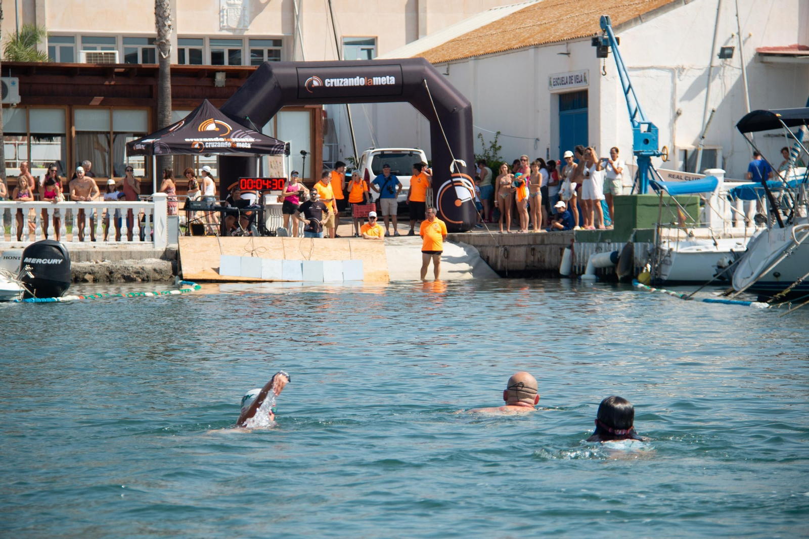 La LXXXIV Travesía a Nado del Puerto de Motril, en imágenes