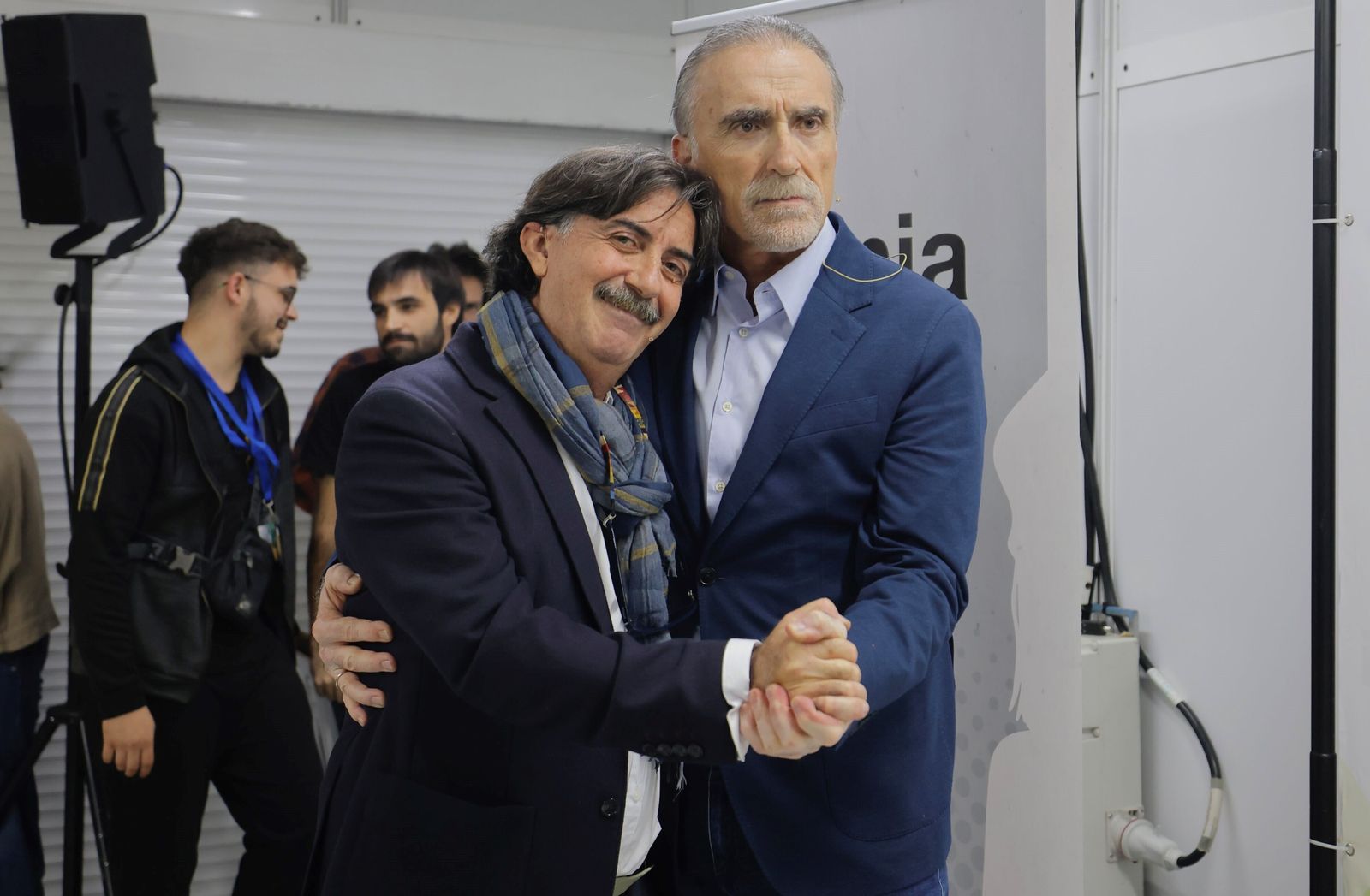 José María Arenzana y Juan y Medio.