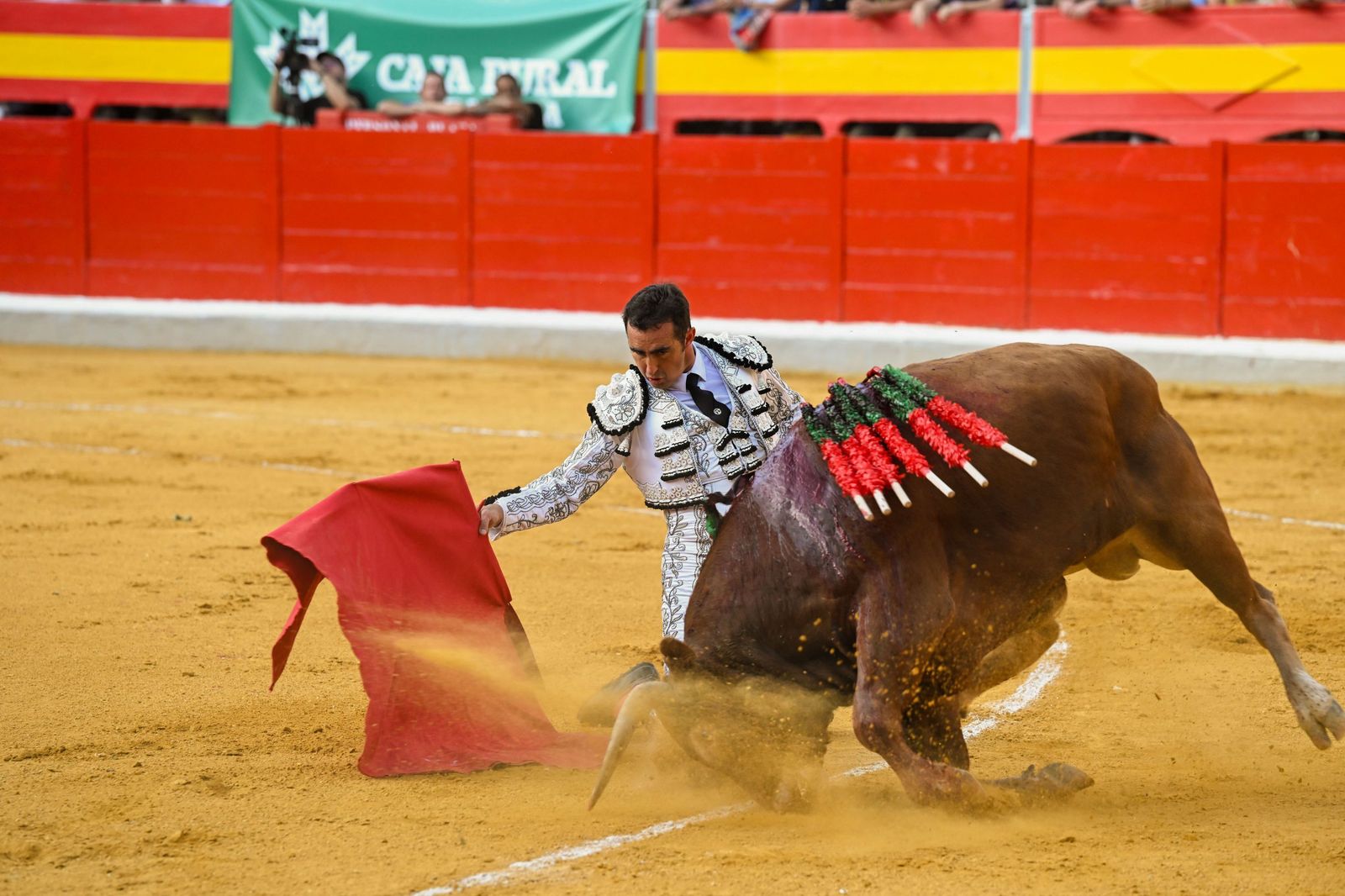 El Fandi y Ponce triunfan en la primera corrida del Corpus