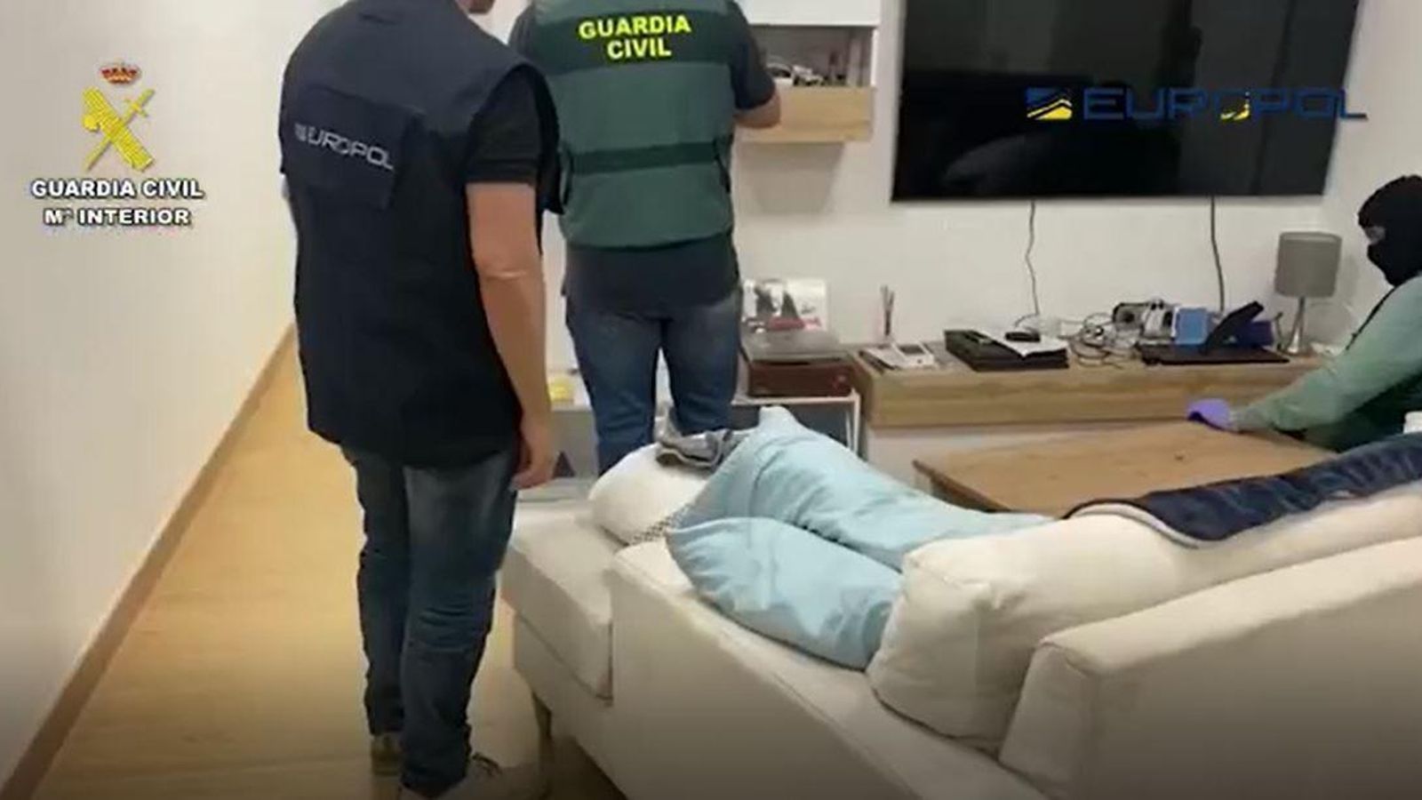 Uno de los registros de la Operación Proper contra el clan Farruku.