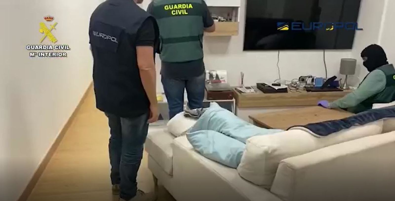 Uno de los registros de la Operación Proper contra el clan Farruku.