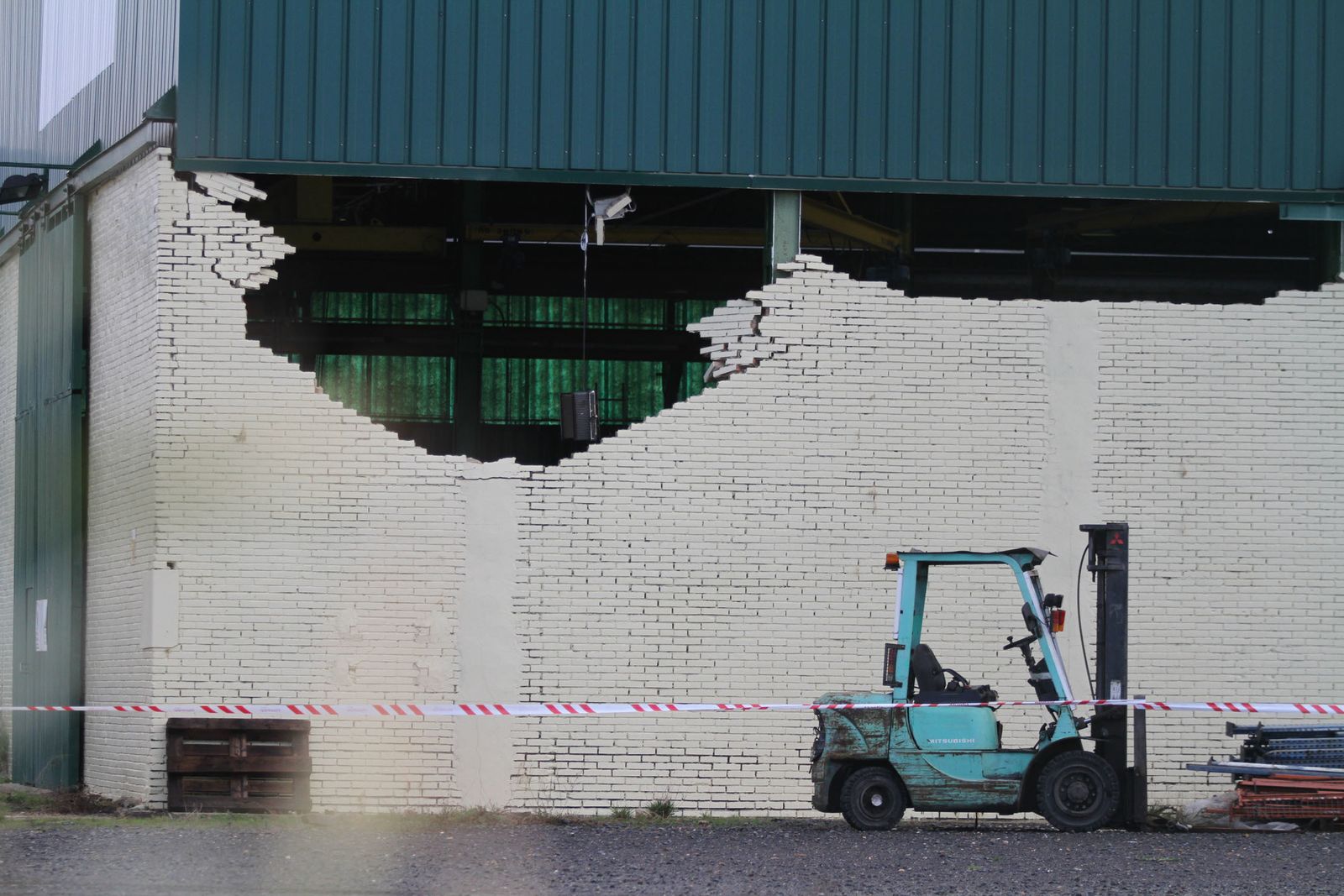 Consecuencias del temporal de lluvia y viento a su paso por la capital