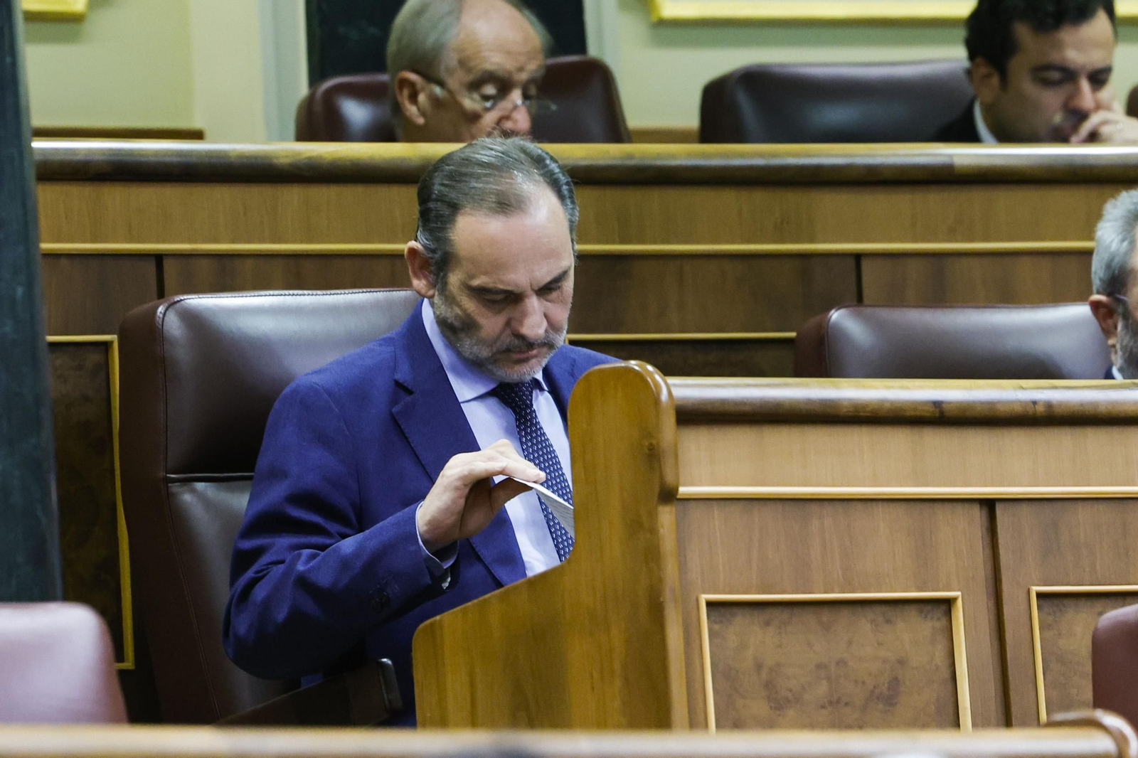 El Congreso inicia el trámite para suspender a Ábalos de sus derechos como diputado.