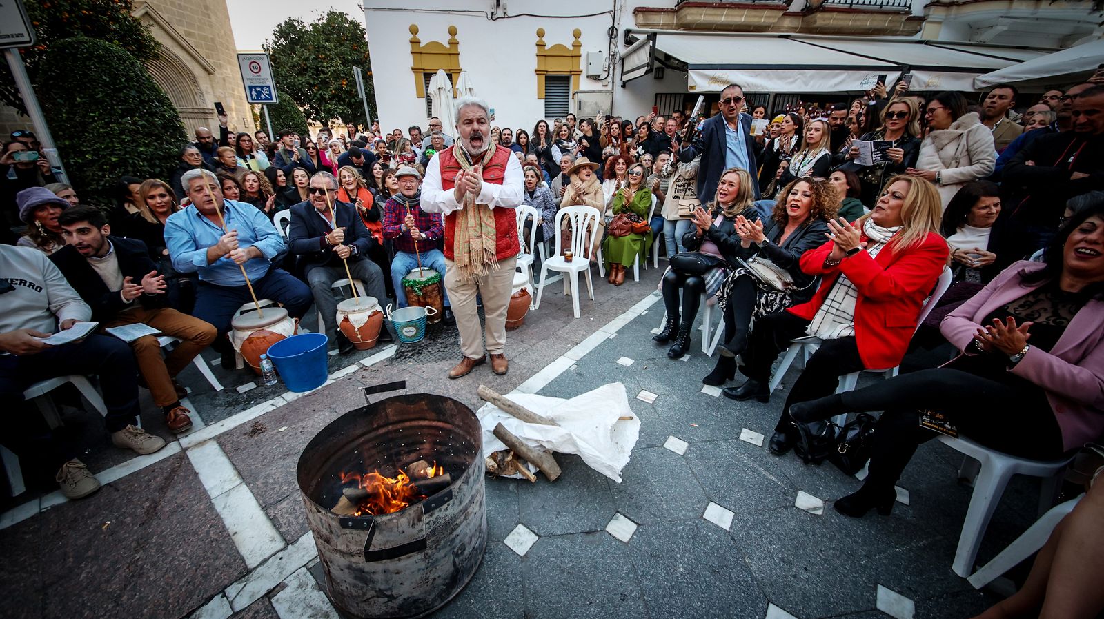 Búscate en  las zambombas del día 16 de diciembre