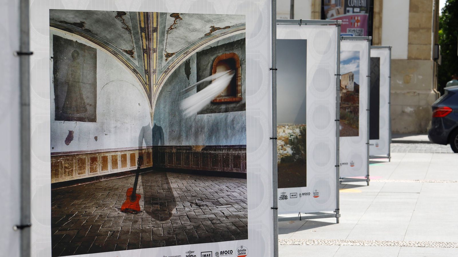 Exposición en las Tendillas.