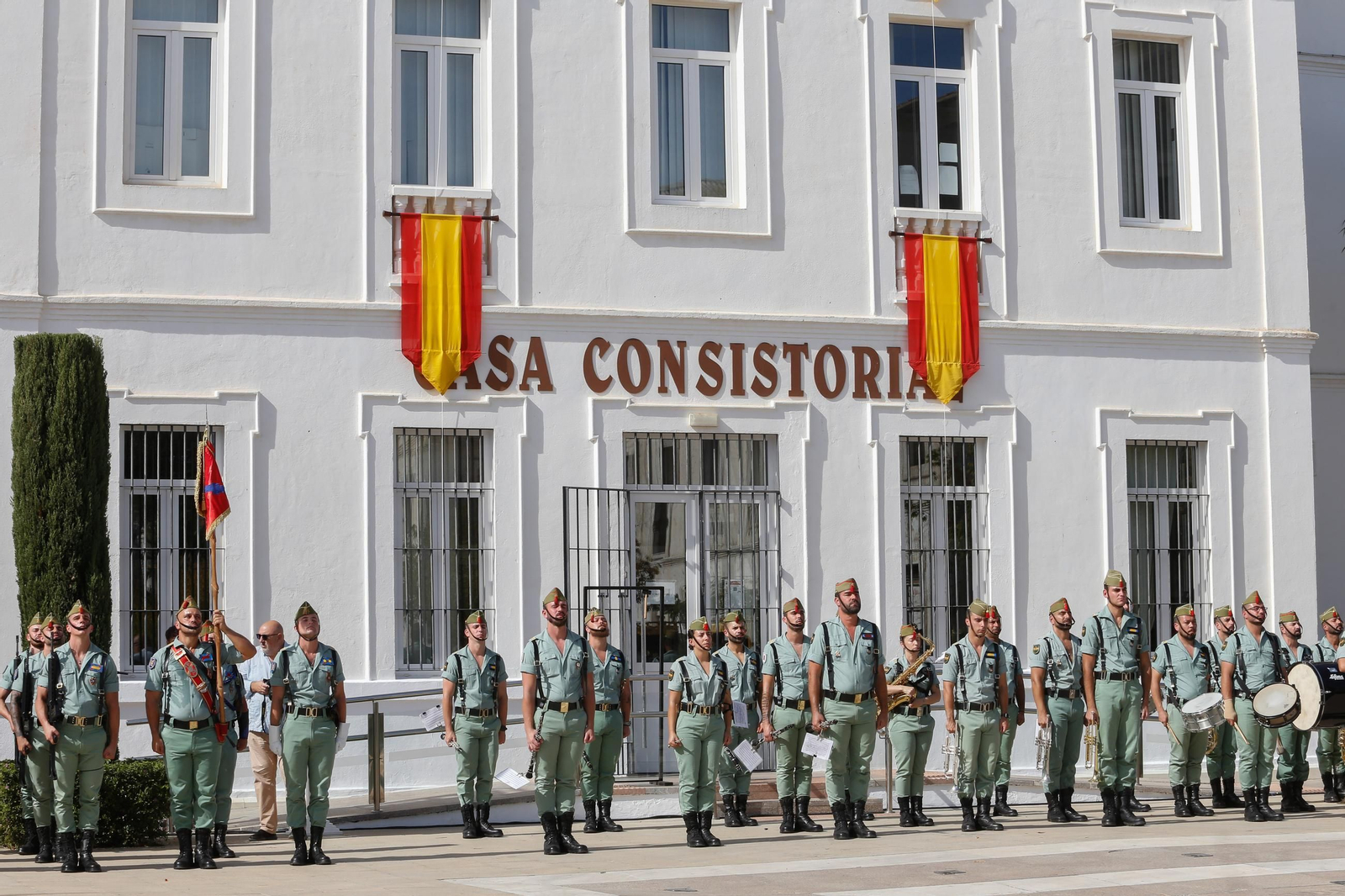 San Roque homenajea al Regimiento Pavía en su 30 aniversario, en imágenes