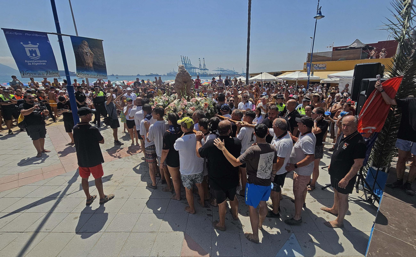 Las mejores fotos de la romería marítima de la Virgen de la Palma de Algeciras 2025