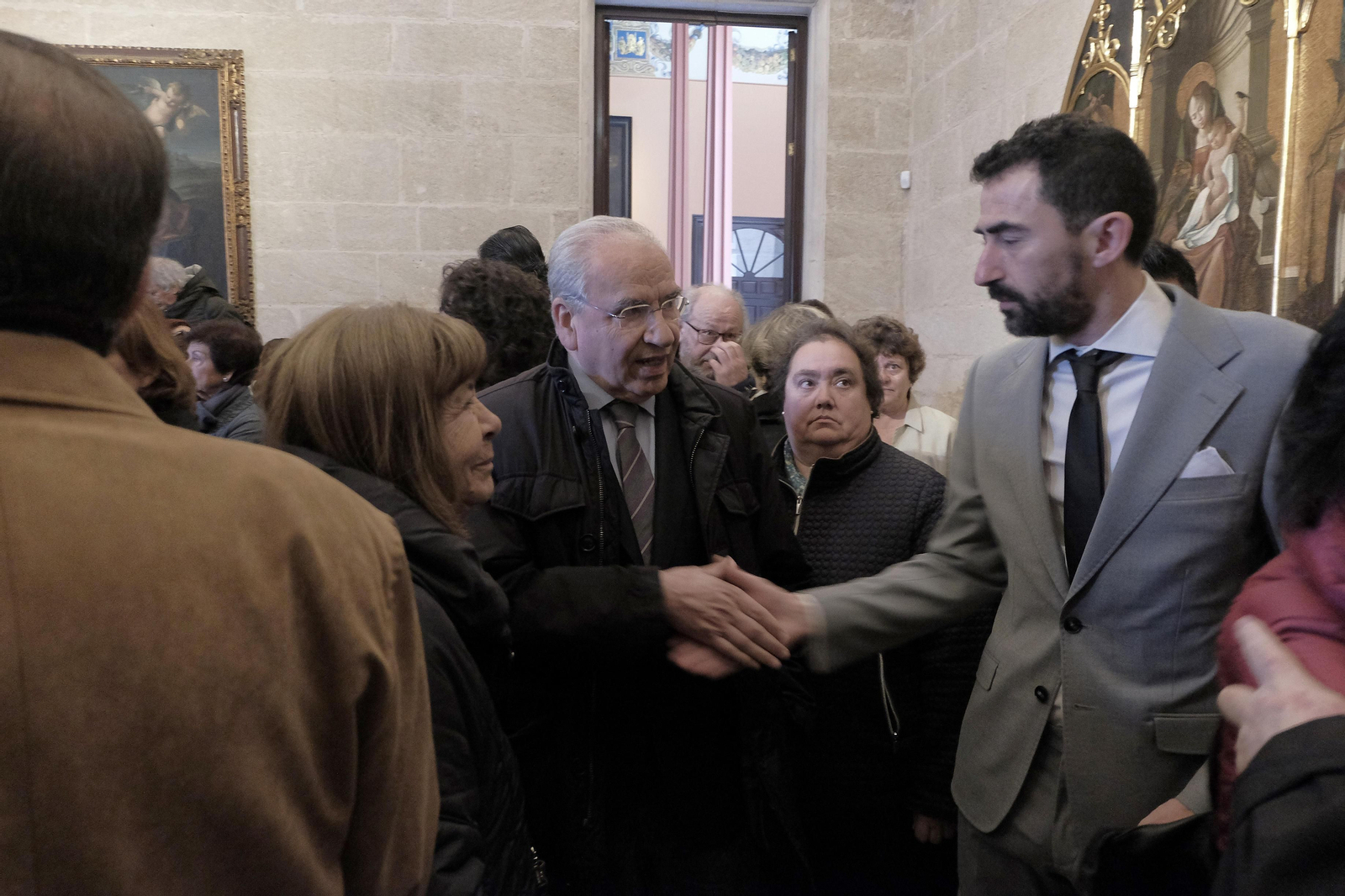Multitudinario adiós a Salvador Távora en Sevilla