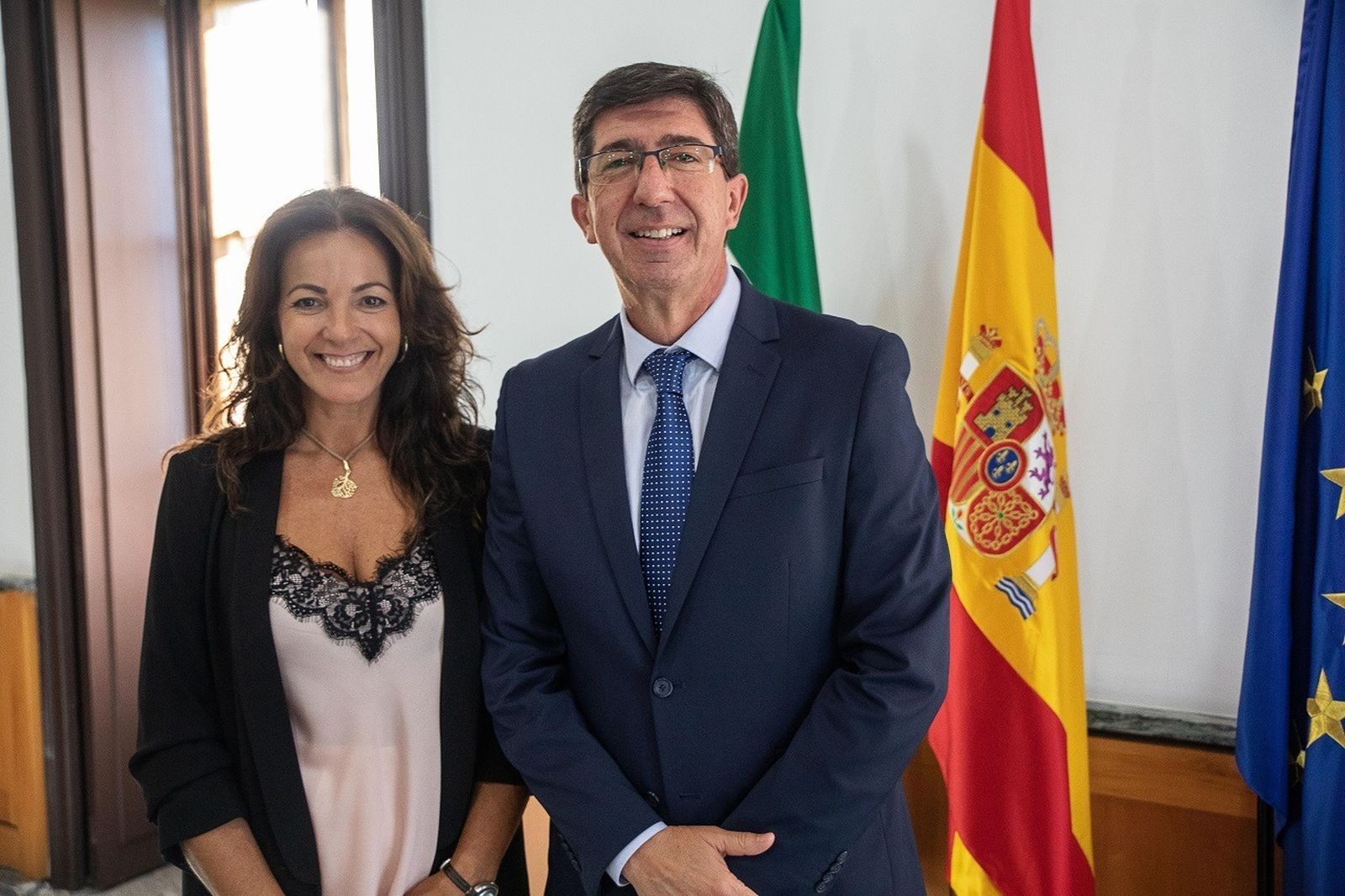 Mª Ángeles Muriel, nueva coordinadora de Cs en Huelva junto al vicepresidente Juan Marín.
