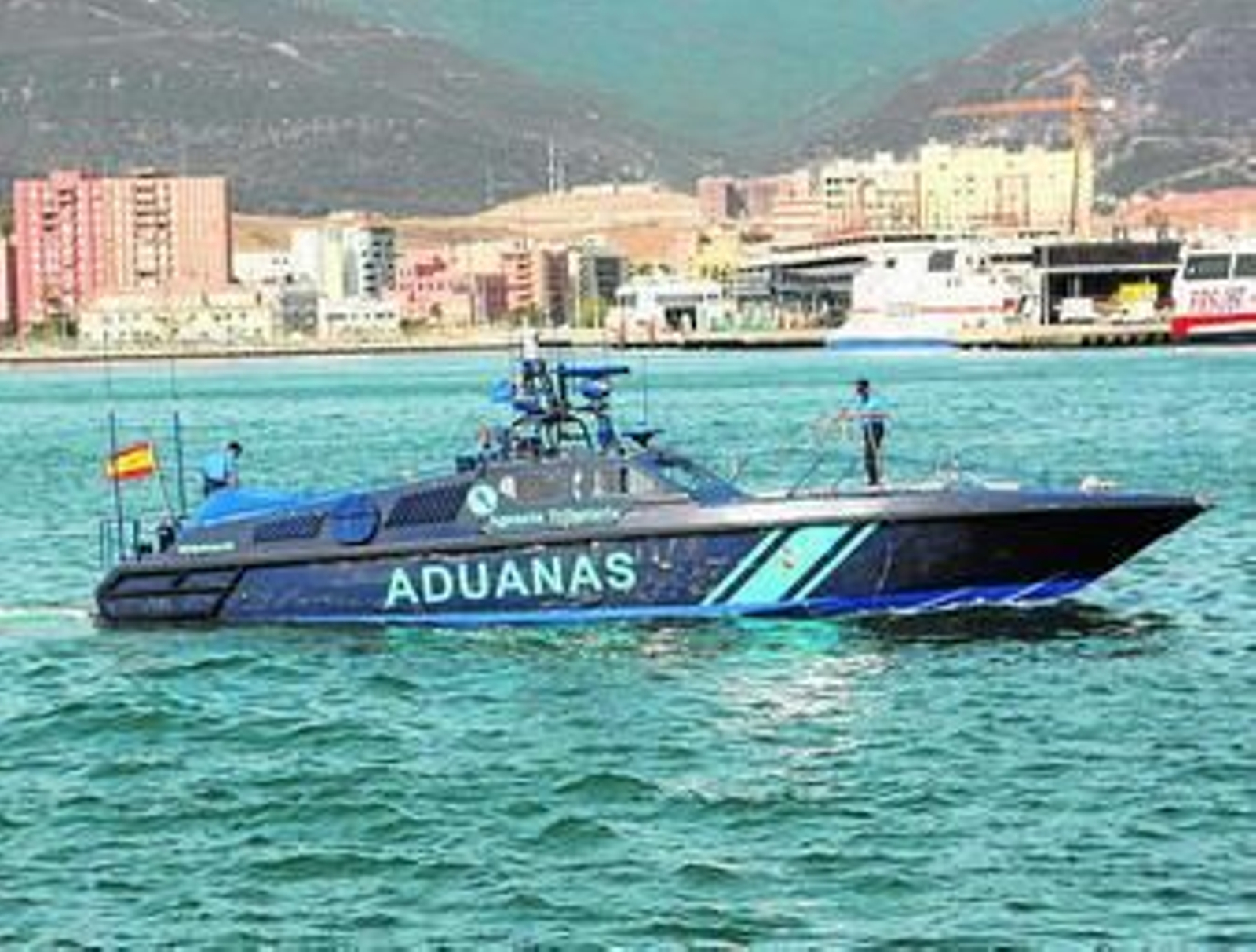 Embarcación 'Aguila IV' del Servicio de Vigilancia Aduanera de Gibraltar.
