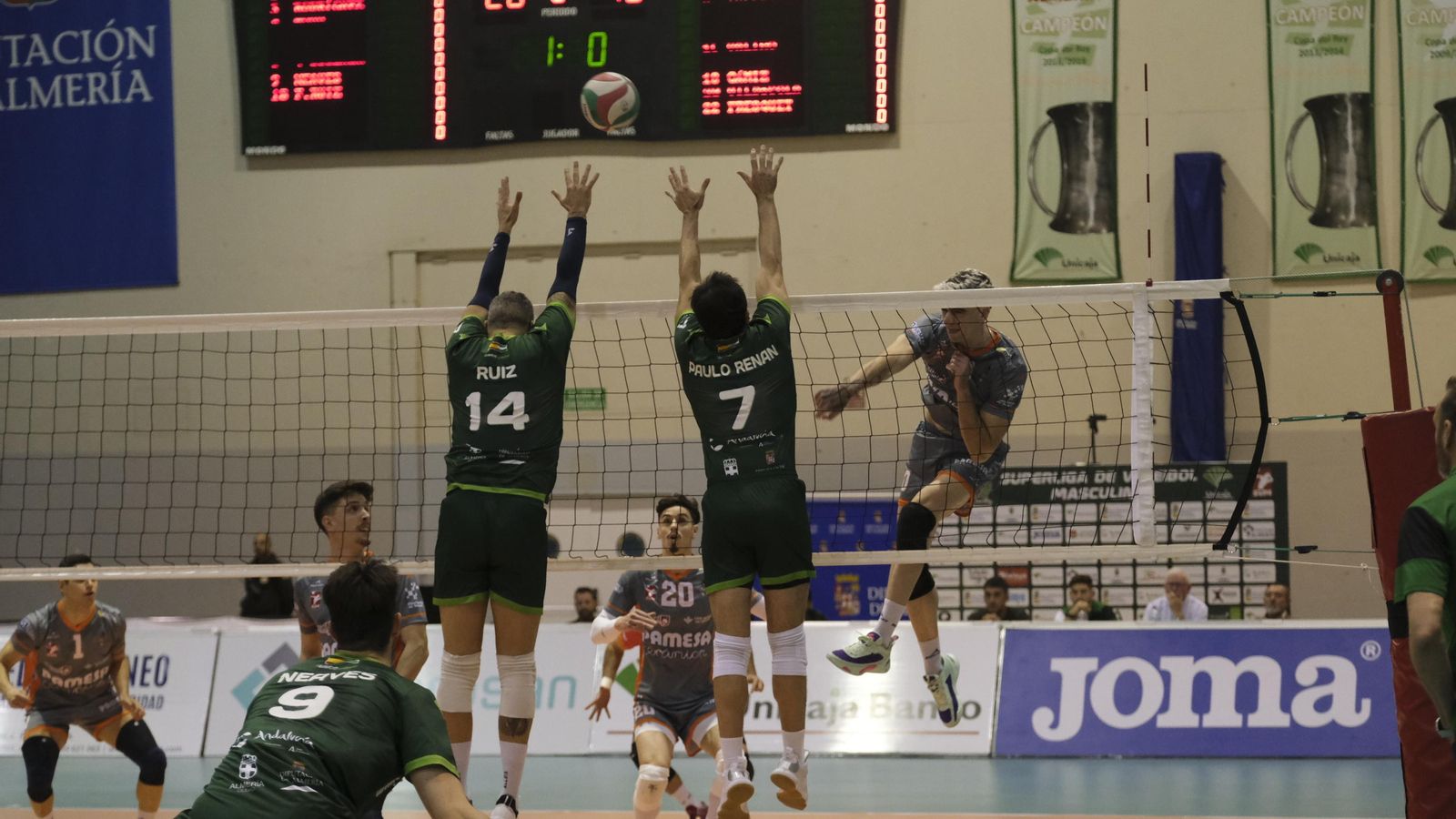 Los ahorradores superaron a los aragoneses en el duelo de ida.