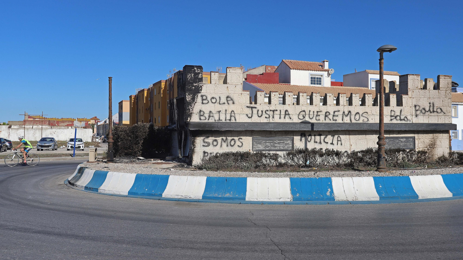 Otra noche de disturbios en La Línea