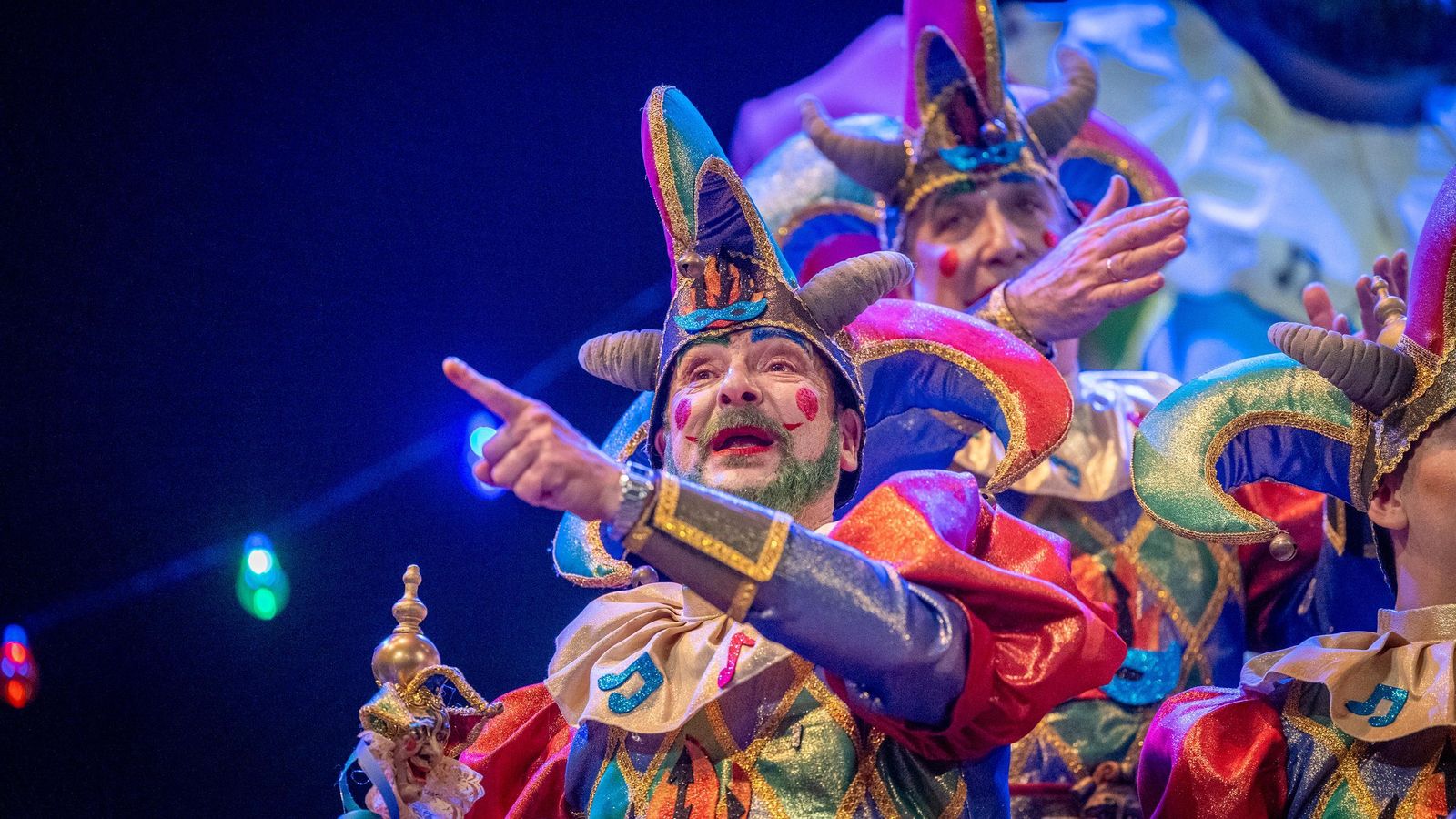 Búscate entre las mejores imágenes de la primera sesión de cuartos de final del COAC 2025