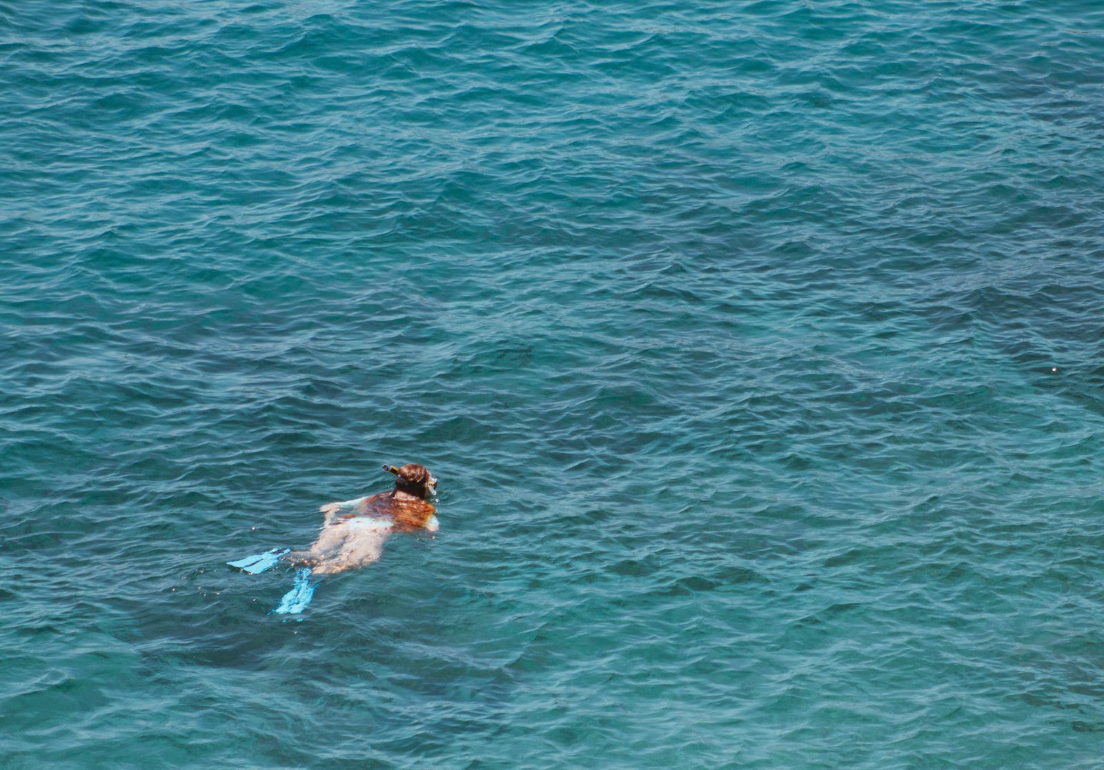 Afianzar el turismo sostenible o abrirse hueco entre millennials y generación Z, los propósitos de Almuñécar en Fitur